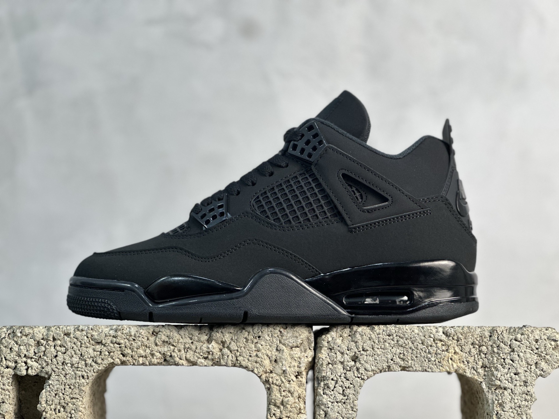 本地250💰 终端放店
PB版Air Jordan 4 Retro "Black Cat" AJ4 乔4全新黑猫
#大厂出品 原楦原纸板 客供原厂材料开发 极致一眼正品既视感 
货号：FV5029-010
尺码：40 40.5 41 42 42.5 43 44 44.5 45 46 47.5