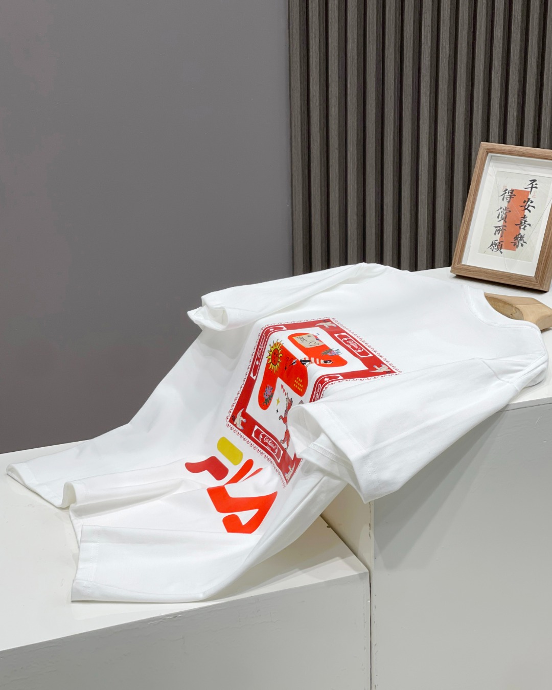 Alternative view of T-Shirt C160 04041