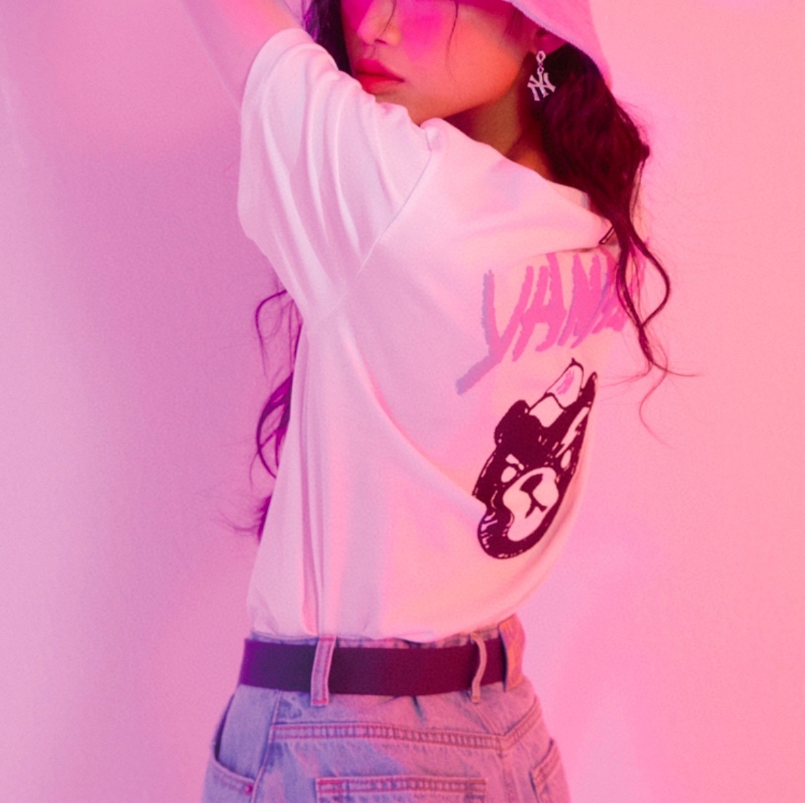 Alternative view of T-Shirt 04038