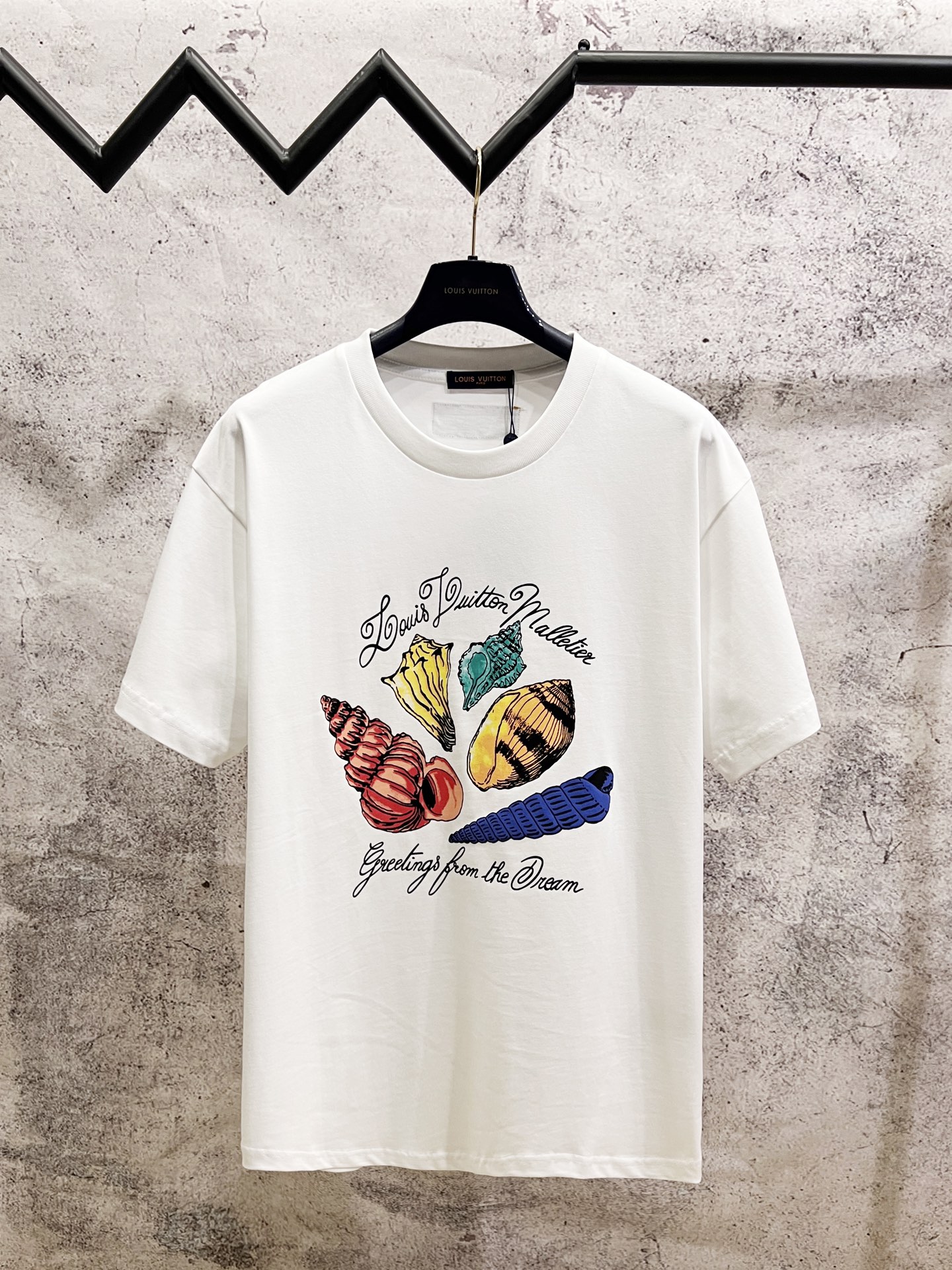 P80 Louis vuitton* Camiseta de manga corta con estampado de conchas Louis Vuitton LV. Tejido personalizado de 280 g de …
