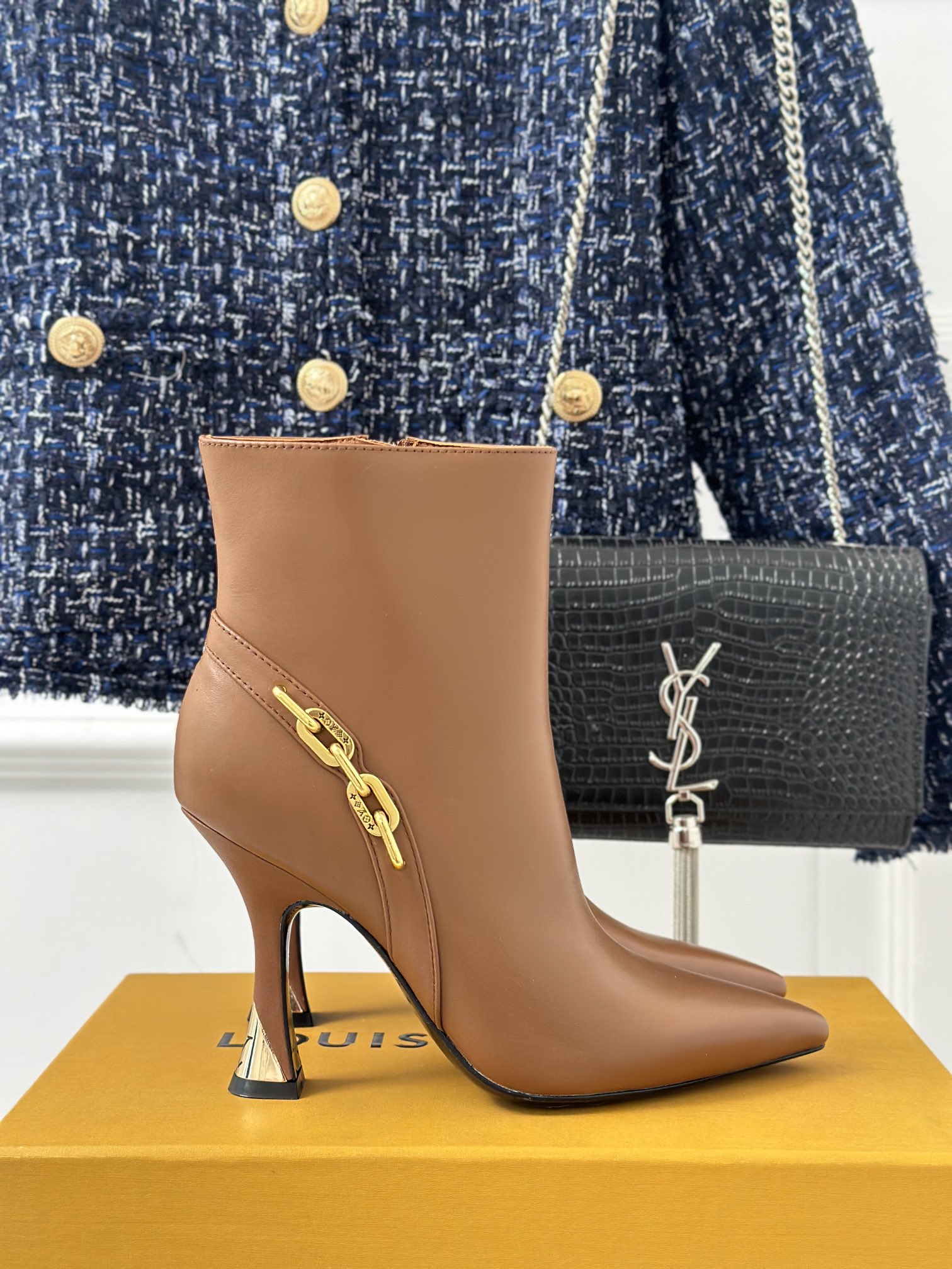 Louis Vuitton Boots Calfskin Cowhide Sheepskin Fall/Winter Collection Chains