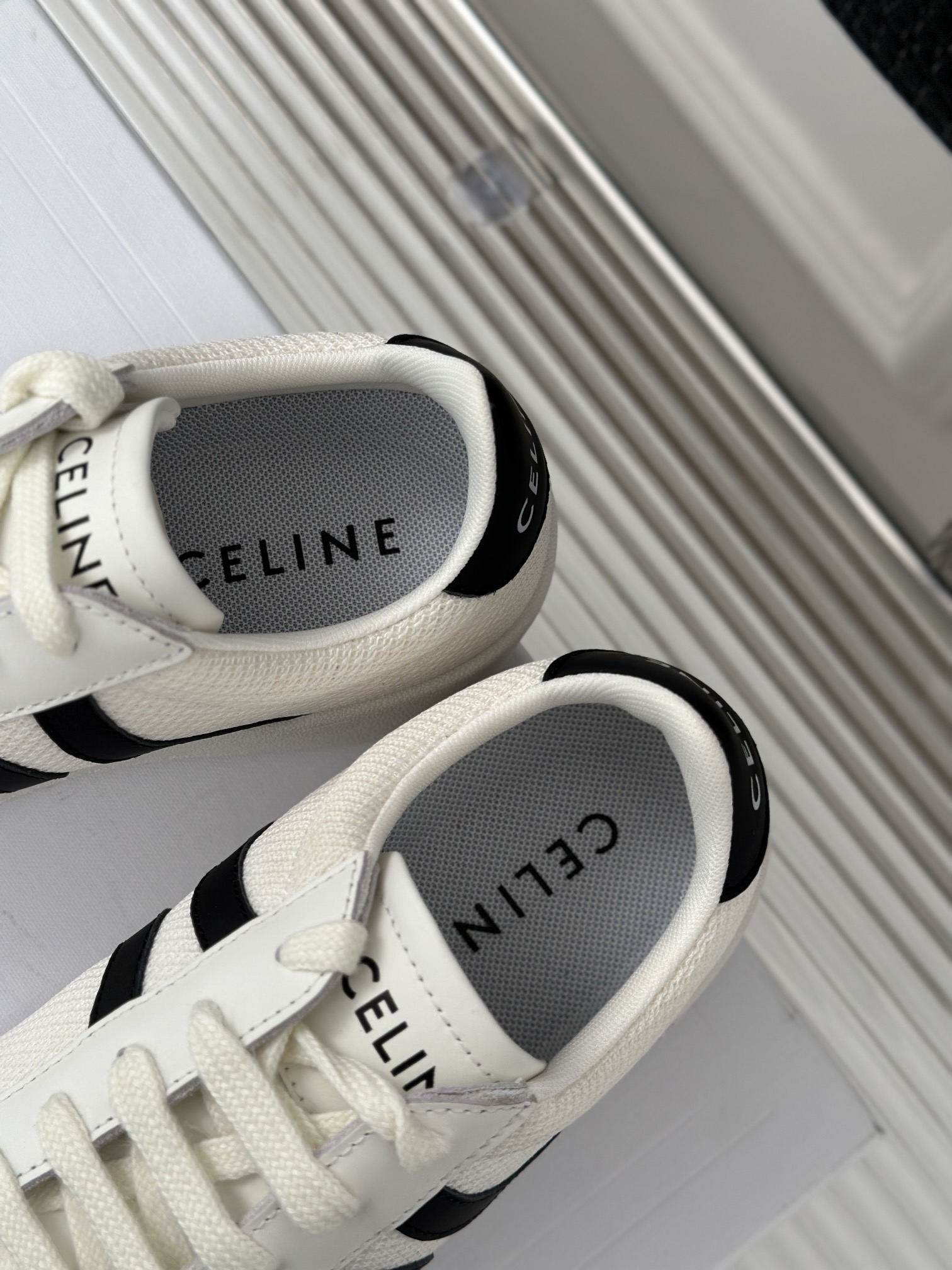 Celine赛琳2023/AW新品简约时尚休闲鞋系列️最多网红上脚的一双休闲鞋曝光频率比任何一双都高！！