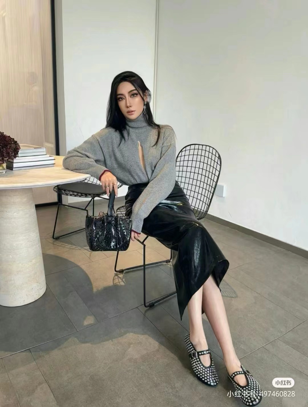 NO:165427,Footwear demonstration picture, ballet shoes19860909上脚示范图,芭蕾舞鞋,Women's Shoes