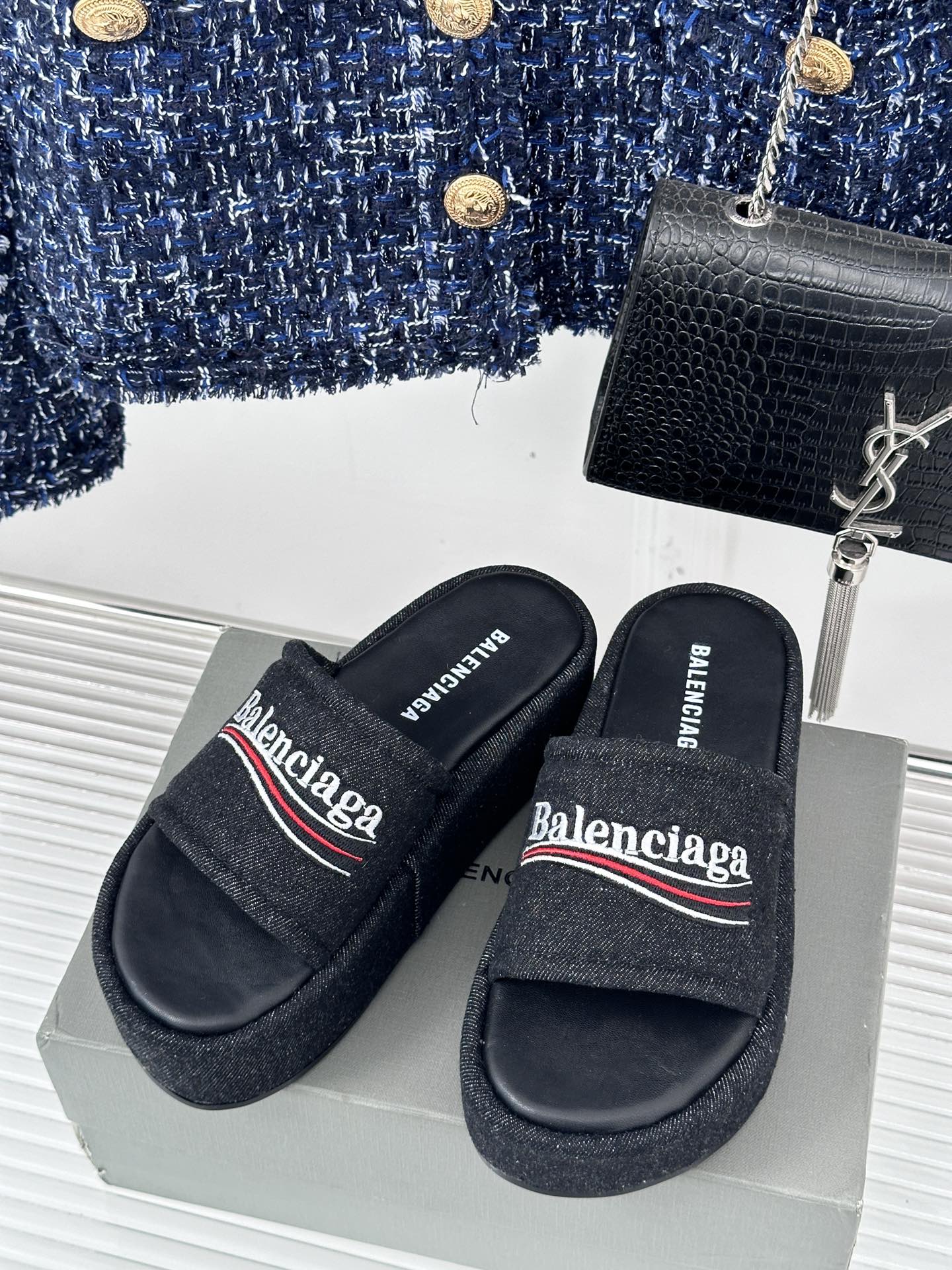 Balenciaga巴黎世家24S春夏新品厚底拖鞋独家正确版本原版开发时尚圈内各大网红明星又在拼命种草的