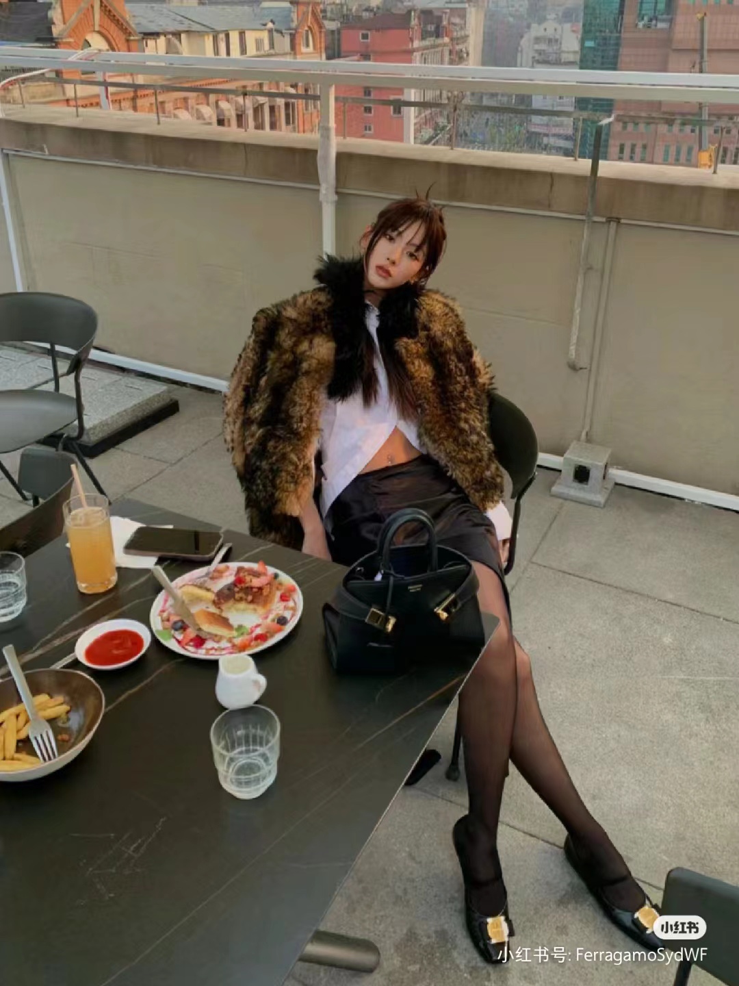 NO:670189,On-foot demonstration picture, single shoes19860909上脚示范图,单鞋,Women's Shoes