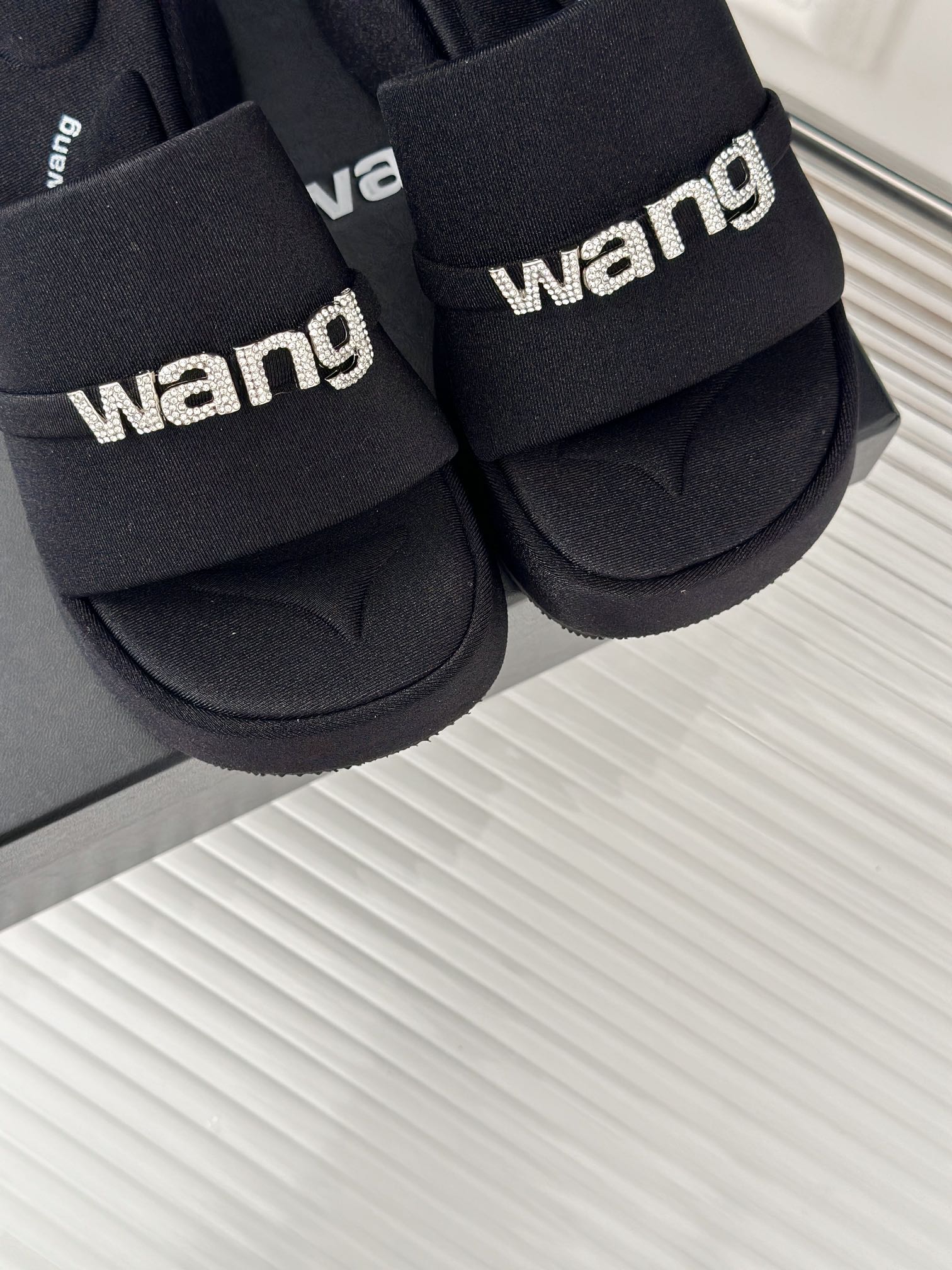 带钻Alexanderwang春夏新品厚底拖鞋明星/博主街拍推荐必入款个性潮流厚底鞋不累脚增高又显腿长鞋