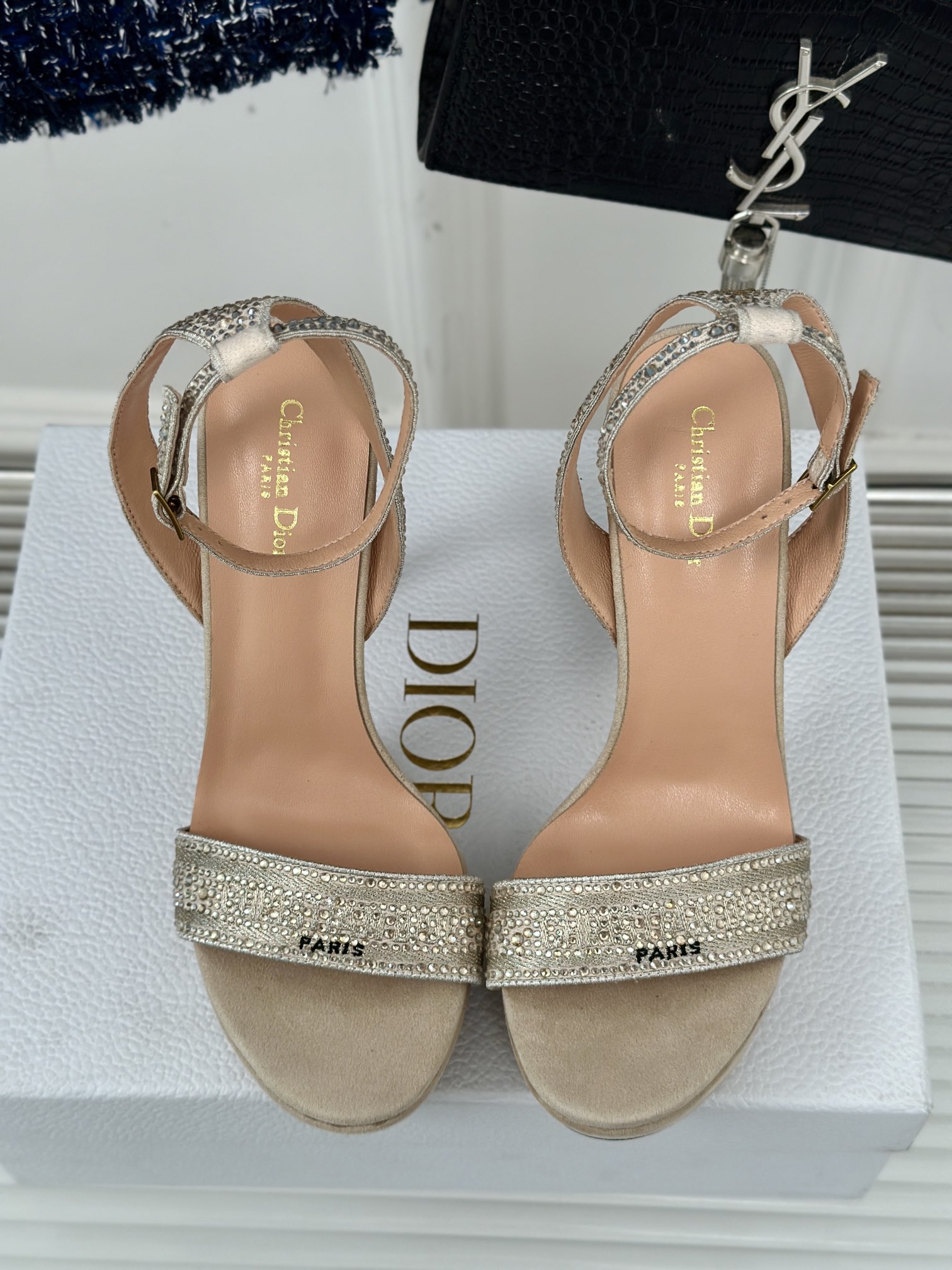 Dior/迪奥24S春夏新品电绣水钻防水台高跟凉鞋面料采用进口真丝水钻内里踮脚均为羊皮意大利进口牛皮大底