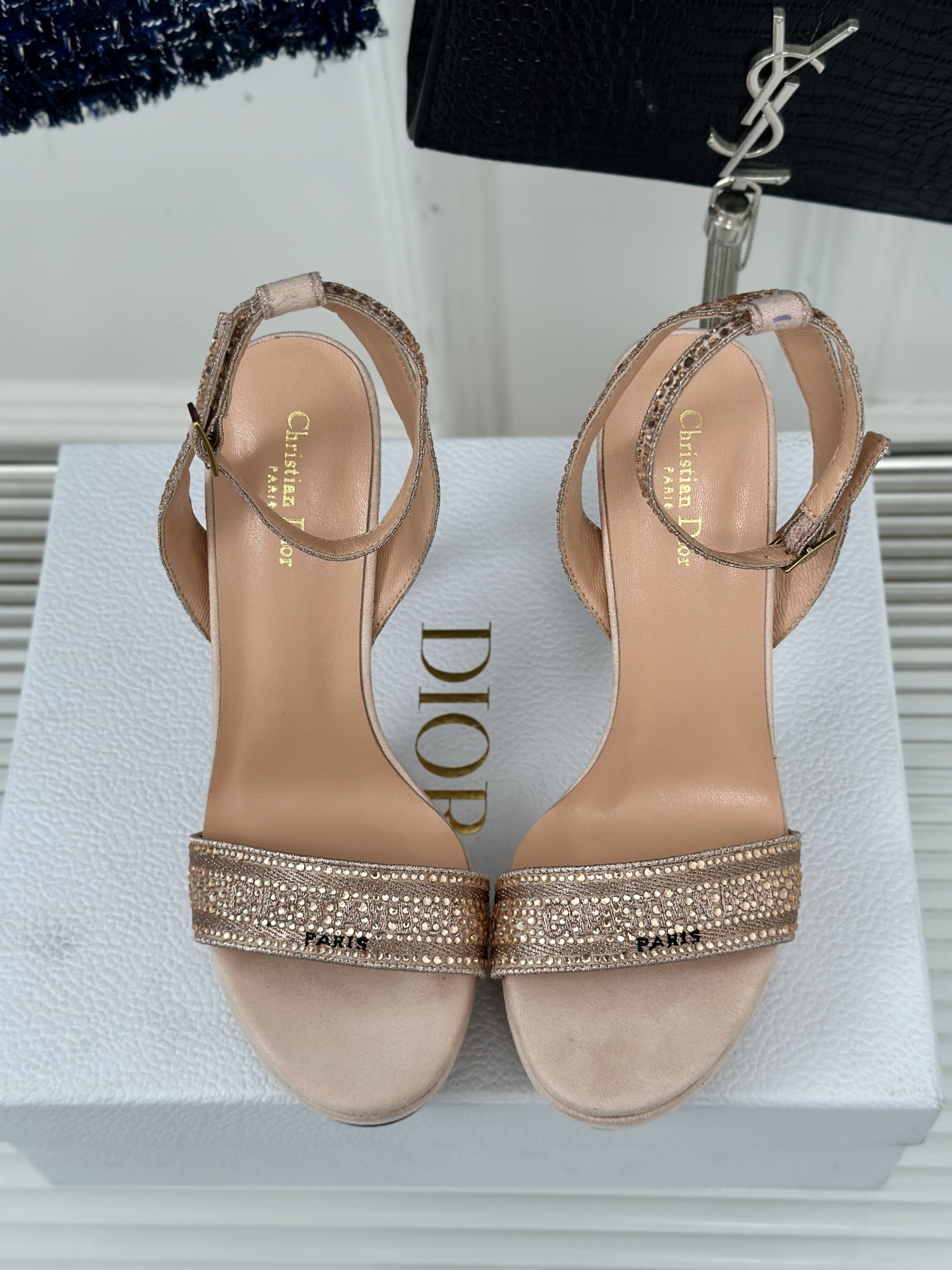 Dior/迪奥24S春夏新品电绣水钻防水台高跟凉鞋面料采用进口真丝水钻内里踮脚均为羊皮意大利进口牛皮大底