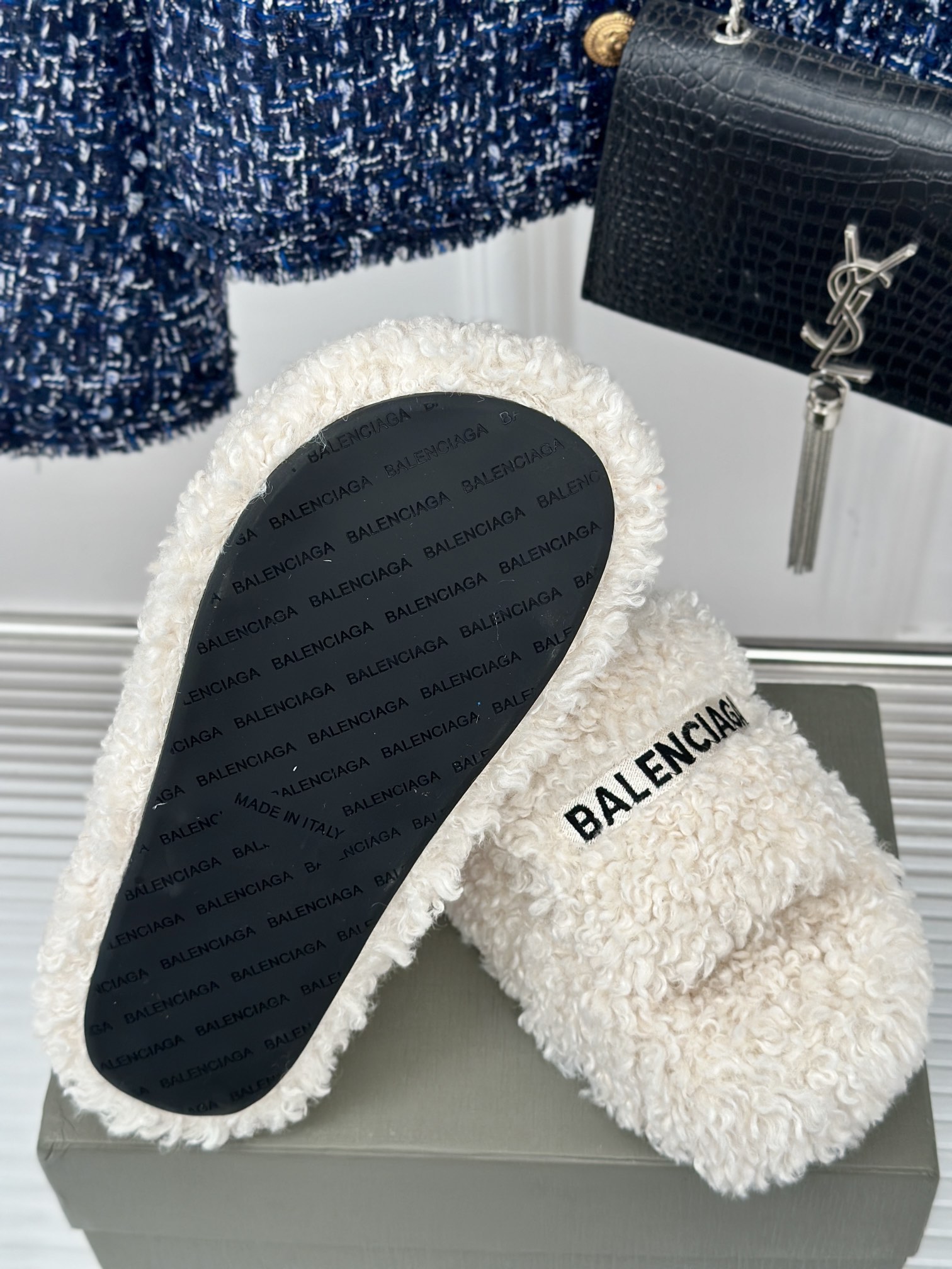 Balenciaga巴黎世家24S新品字母刺绣泰厚底迪毛毛拖鞋独家正确版本原版开发时尚圈内各大网红明星又