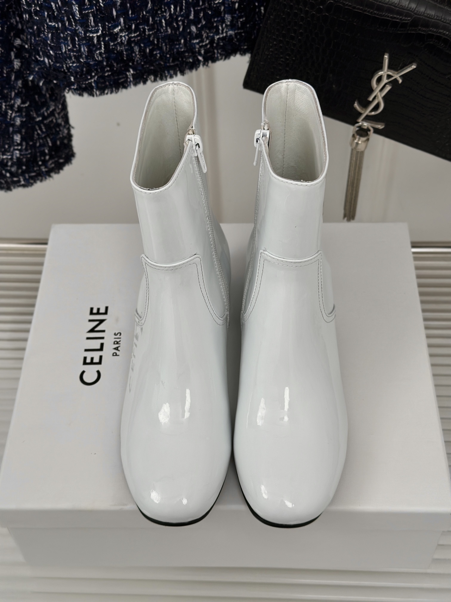 Celine/赛琳24ss秋冬新品走秀凯旋门粗跟靴子系列酷飒野猫!大长腿好吸睛精致高级简直时髦神器舒适白