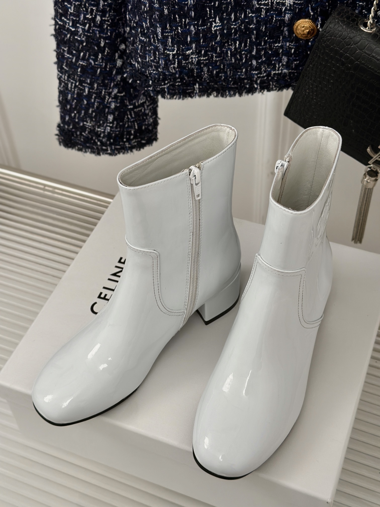 Celine/赛琳24ss秋冬新品走秀凯旋门粗跟靴子系列酷飒野猫!大长腿好吸睛精致高级简直时髦神器舒适白