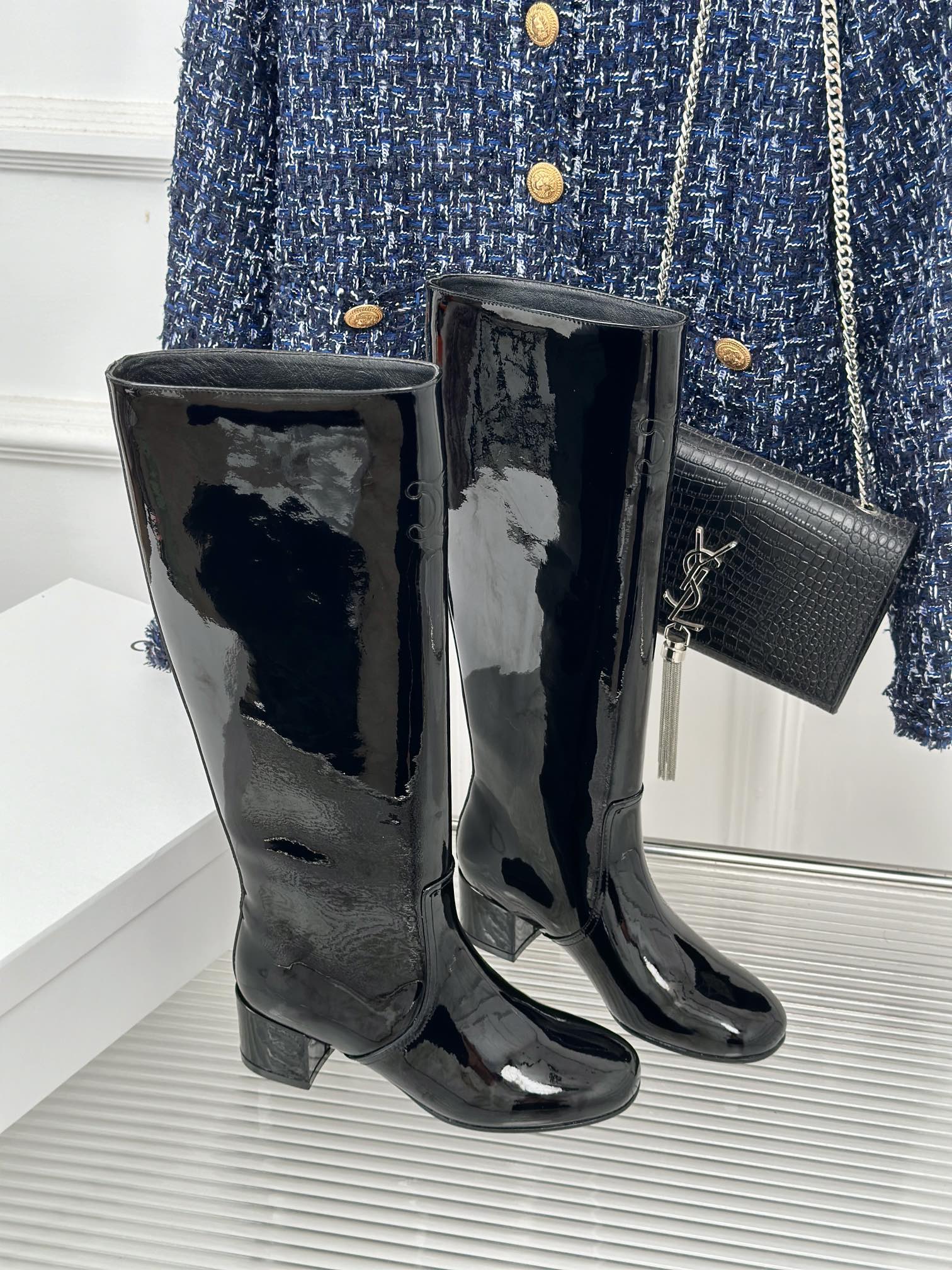 Celine/赛琳24ss秋冬新品走秀凯旋门粗跟靴子系列酷飒野猫!大长腿好吸睛精致高级简直时髦神器舒适白