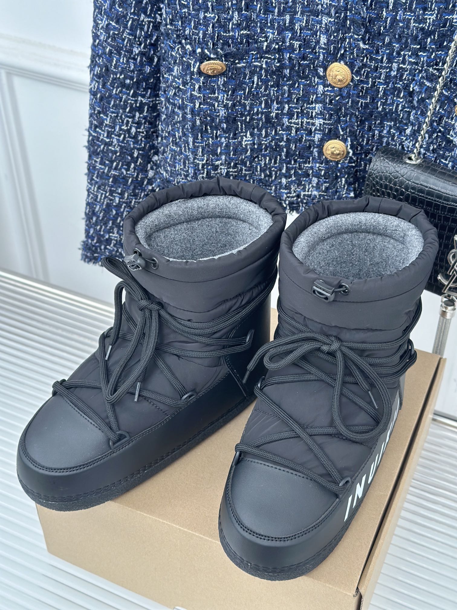 INUIKII经典秋冬秀款羽绒靴滑雪鞋雪地靴冬天的小炉都抵不上一双雪地靴的温暖轻盈的脚感保暖舒适每年秋冬