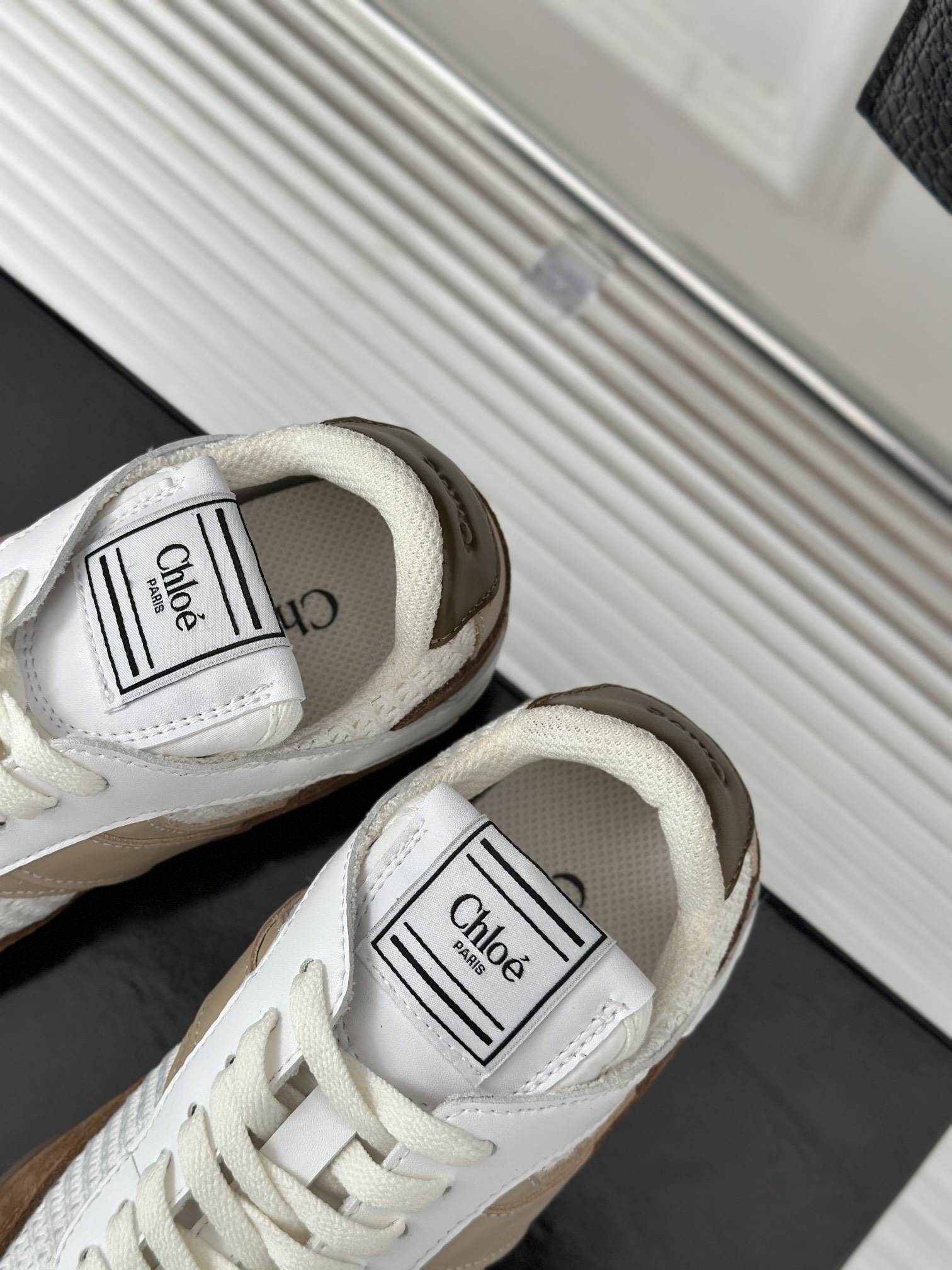 Chloe25c早春新品火爆休闲运动鞋德训鞋经典极简风格简直是可盐可甜搭配裙装或者是在逃公主风格搭配休闲