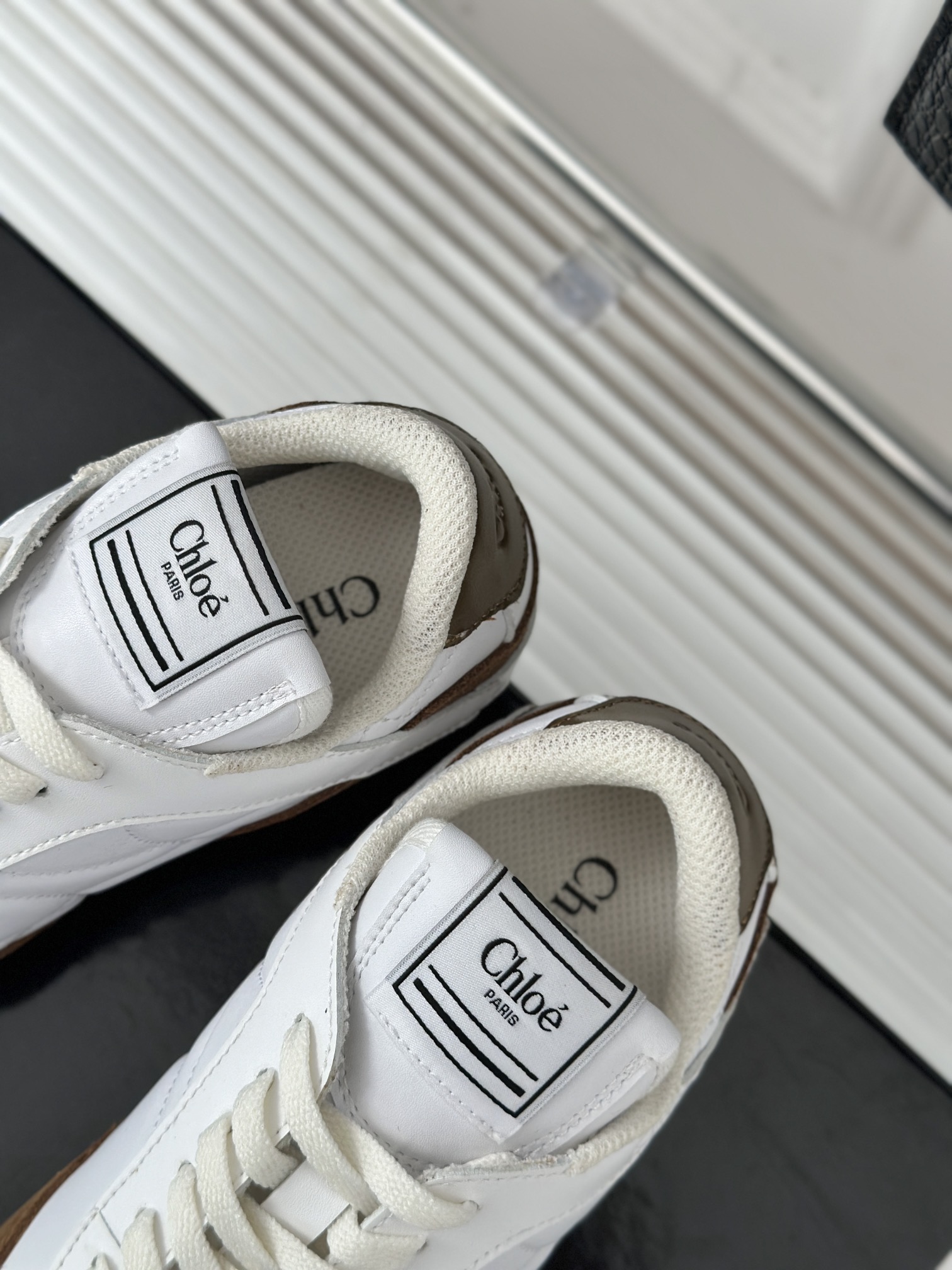 Chloe25c早春新品火爆休闲运动鞋德训鞋经典极简风格简直是可盐可甜搭配裙装或者是在逃公主风格搭配休闲