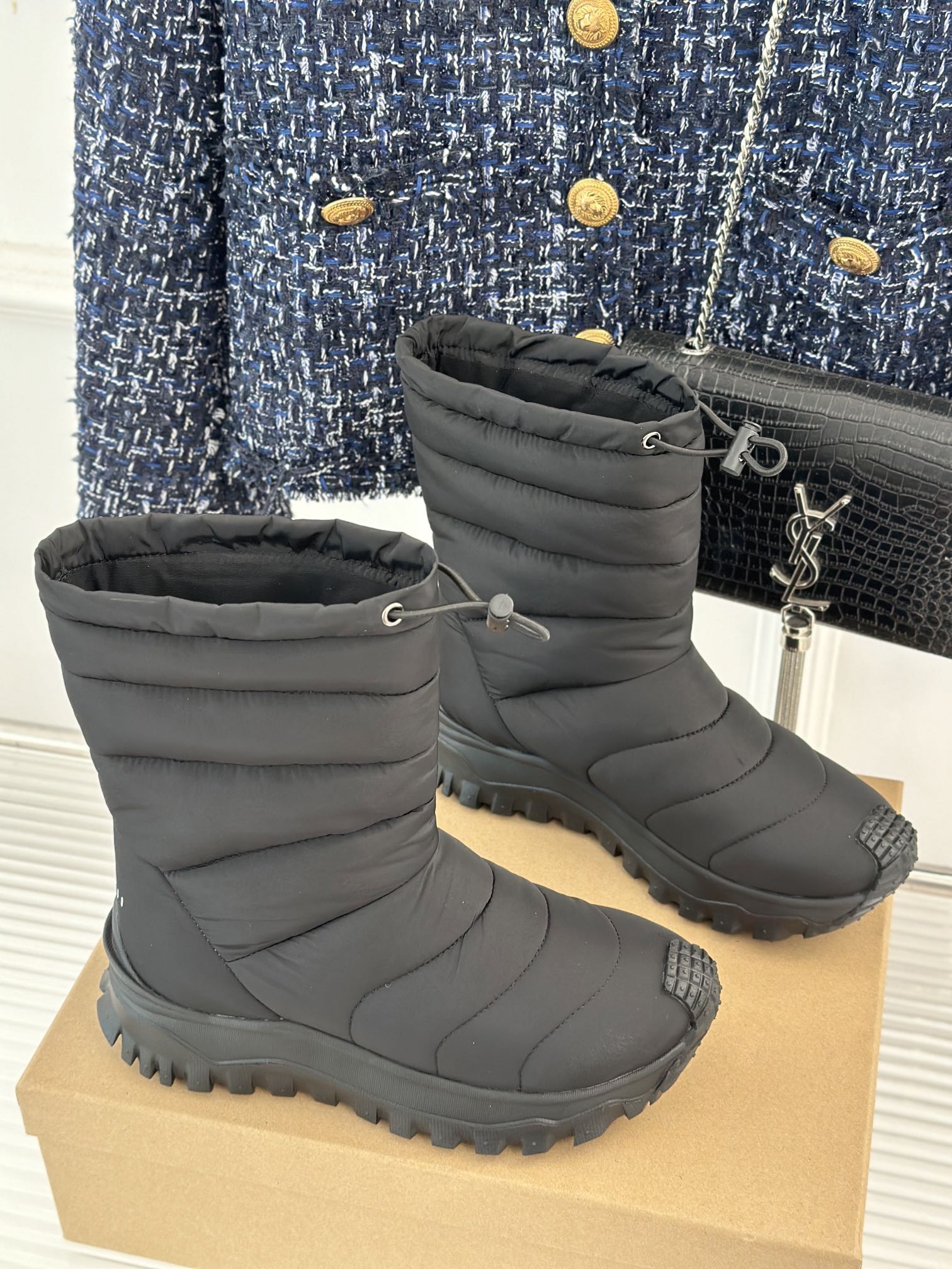 INUIKII24ss秋冬厚底羽绒雪地靴行走的冬日小暖炉太舒服了跟大热的美拉德风适配度很高又可爱又保暖暖