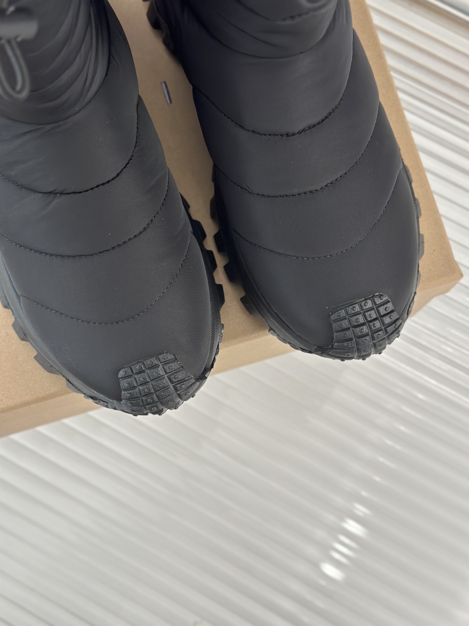 INUIKII24ss秋冬厚底羽绒雪地靴行走的冬日小暖炉太舒服了跟大热的美拉德风适配度很高又可爱又保暖暖