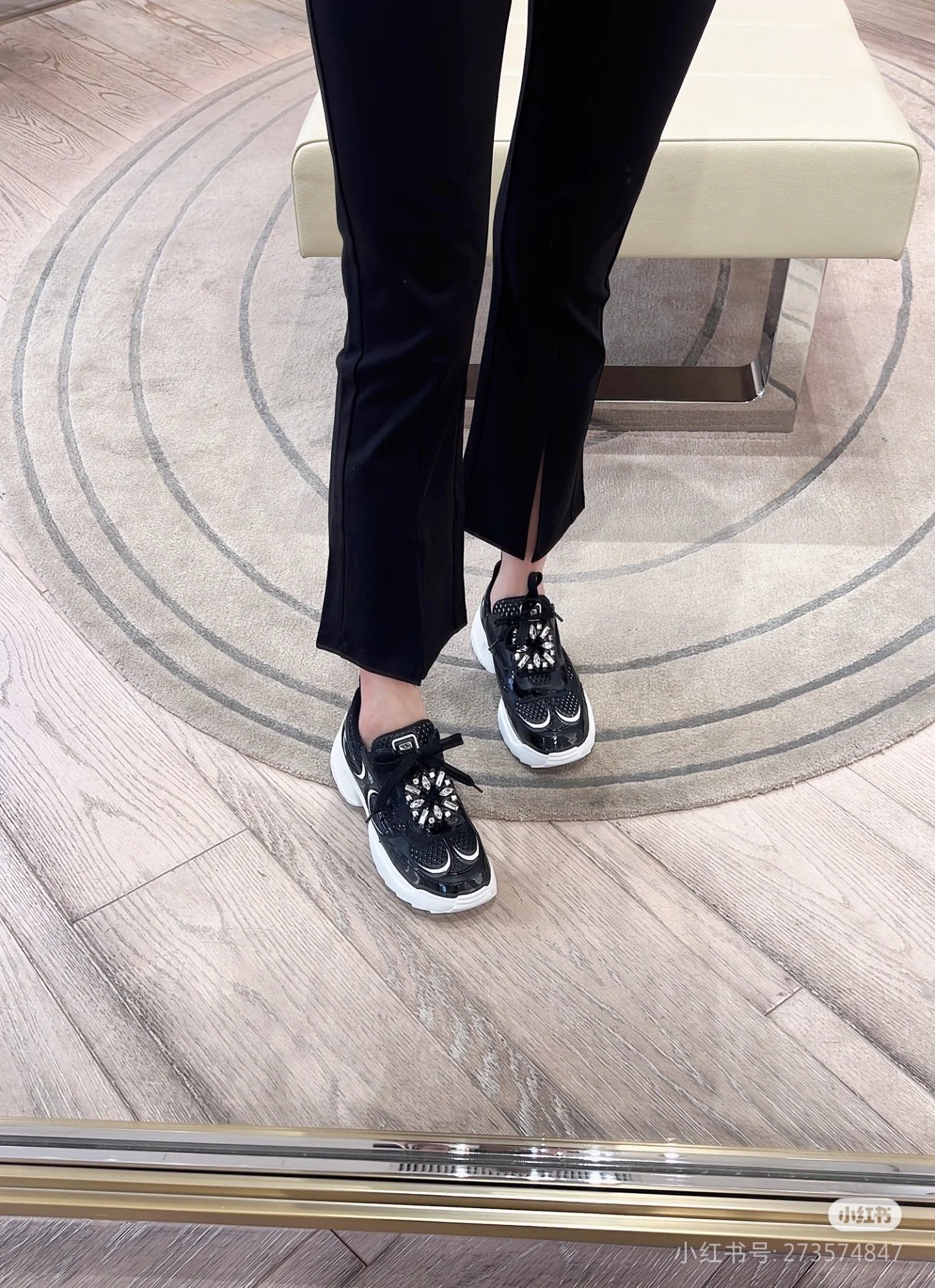 NO:226490,Footwear demonstration picture, casual shoes/sports shoes, sneakers19860909上脚示范图,休闲鞋/运动鞋,sneakers,Women's Shoes