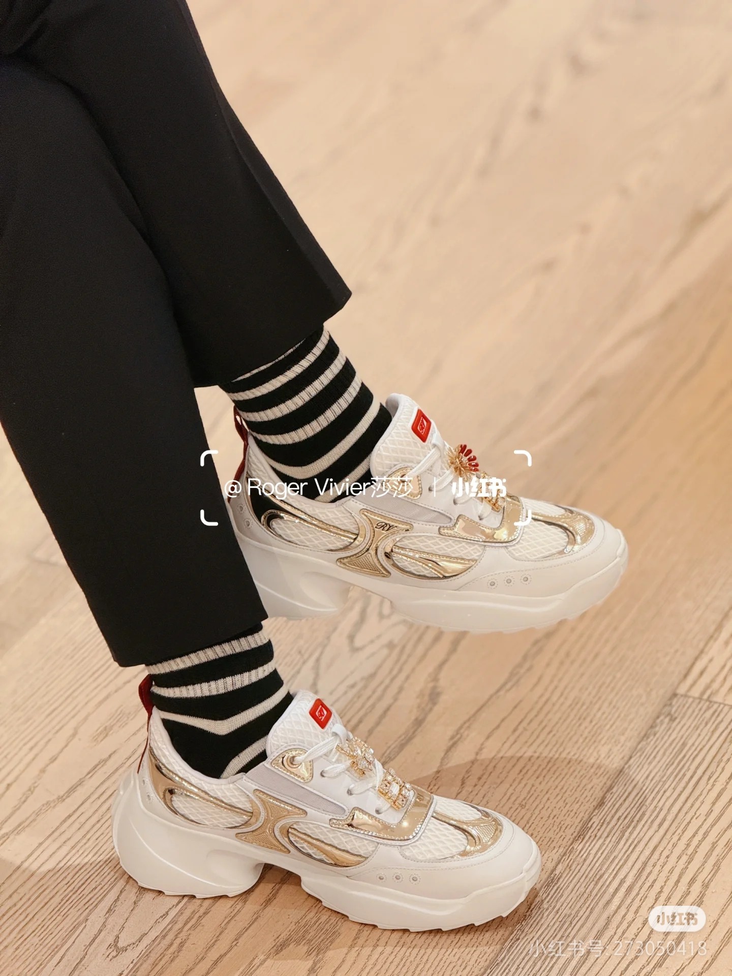 NO:226519,Footwear demonstration picture, casual shoes/sports shoes, sneakers19860909上脚示范图,休闲鞋/运动鞋,sneakers,Women's Shoes