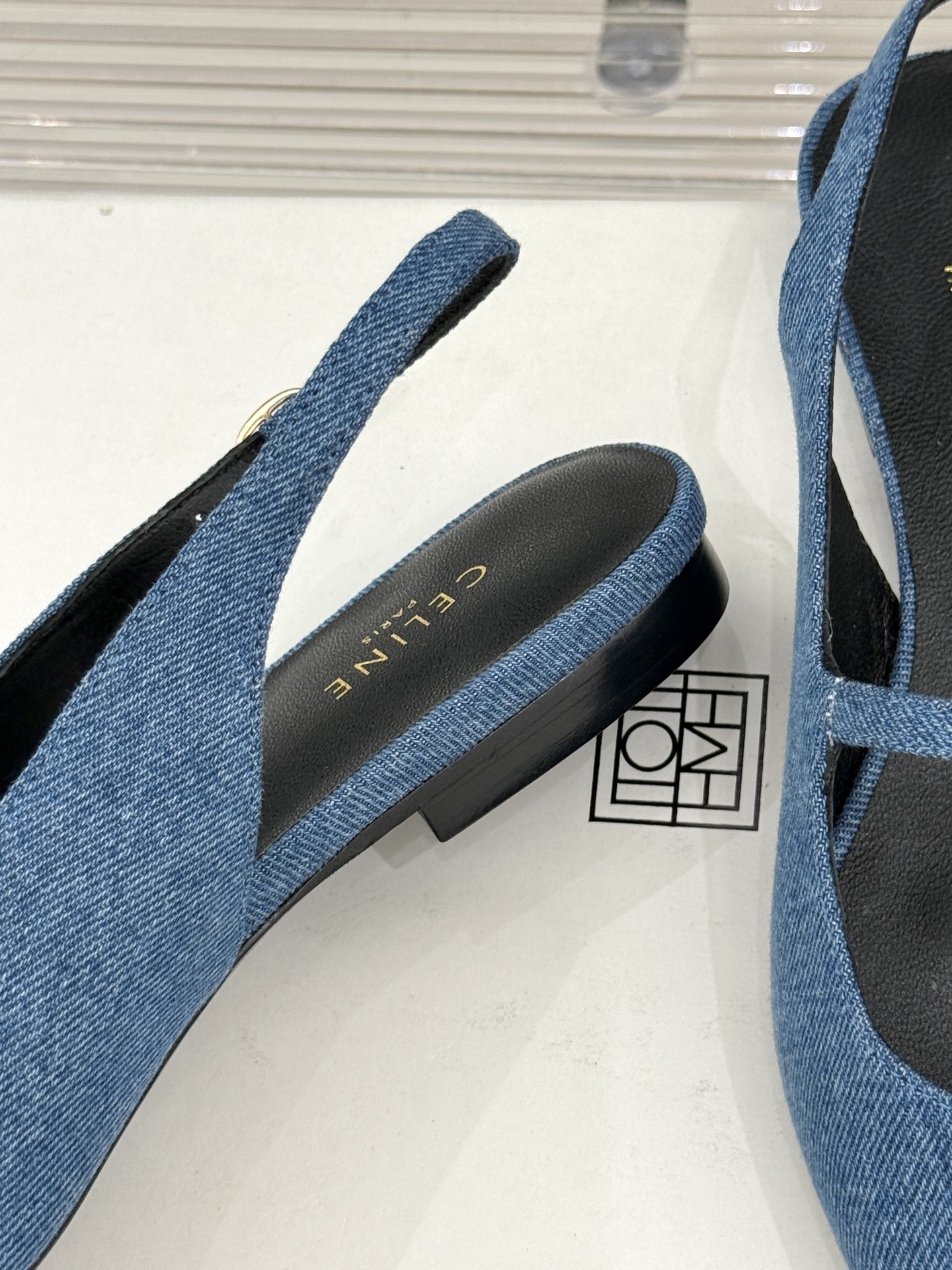 Italian Leather Sandals: Classic Celin Series Reborn with Customized Fabric. - 图片 6