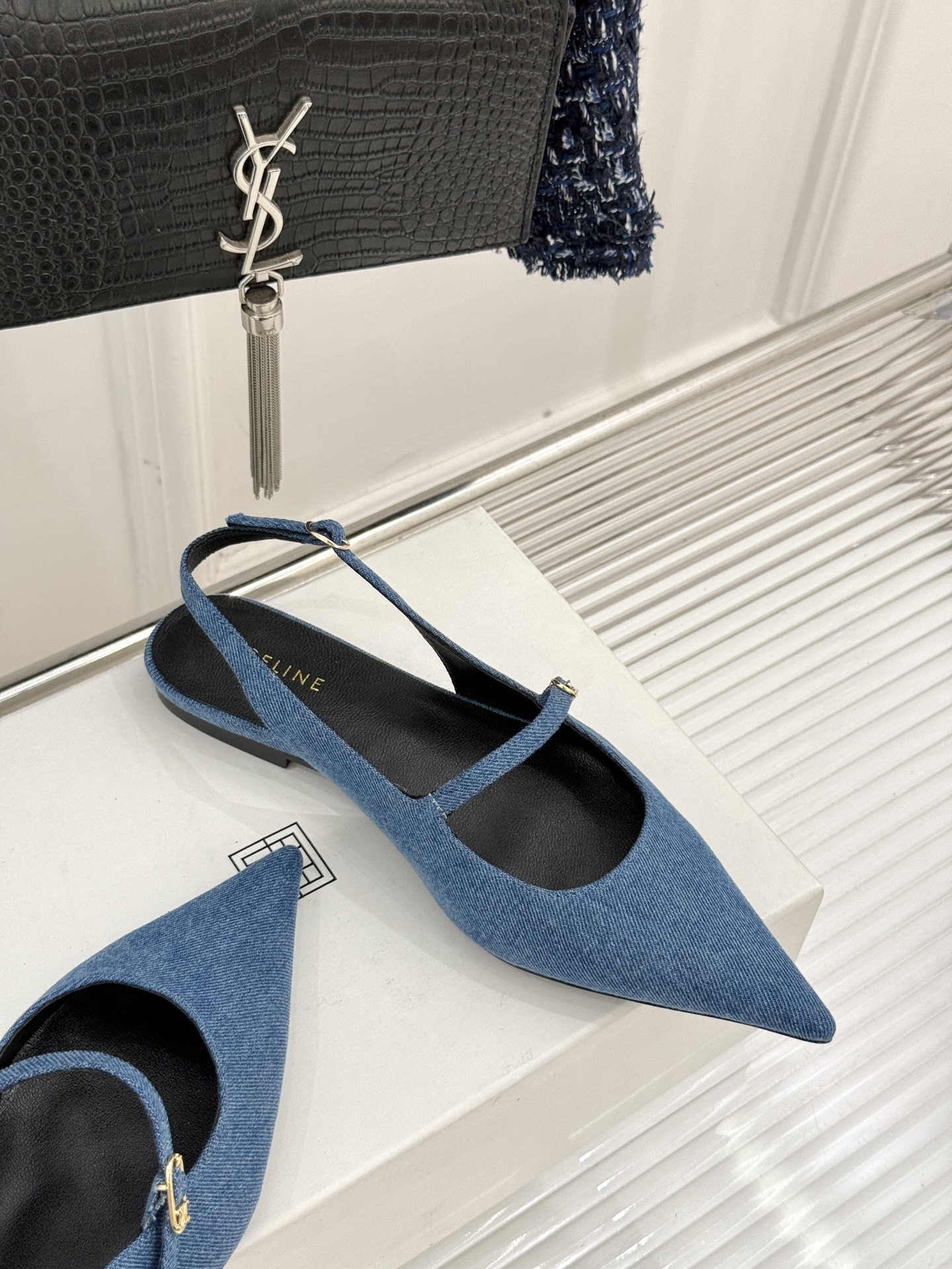 Italian Leather Sandals: Classic Celin Series Reborn with Customized Fabric. - 图片 5