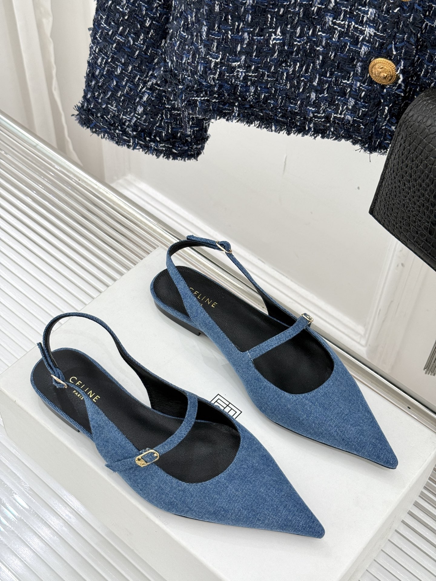 Italian Leather Sandals: Classic Celin Series Reborn with Customized Fabric. - 图片 3