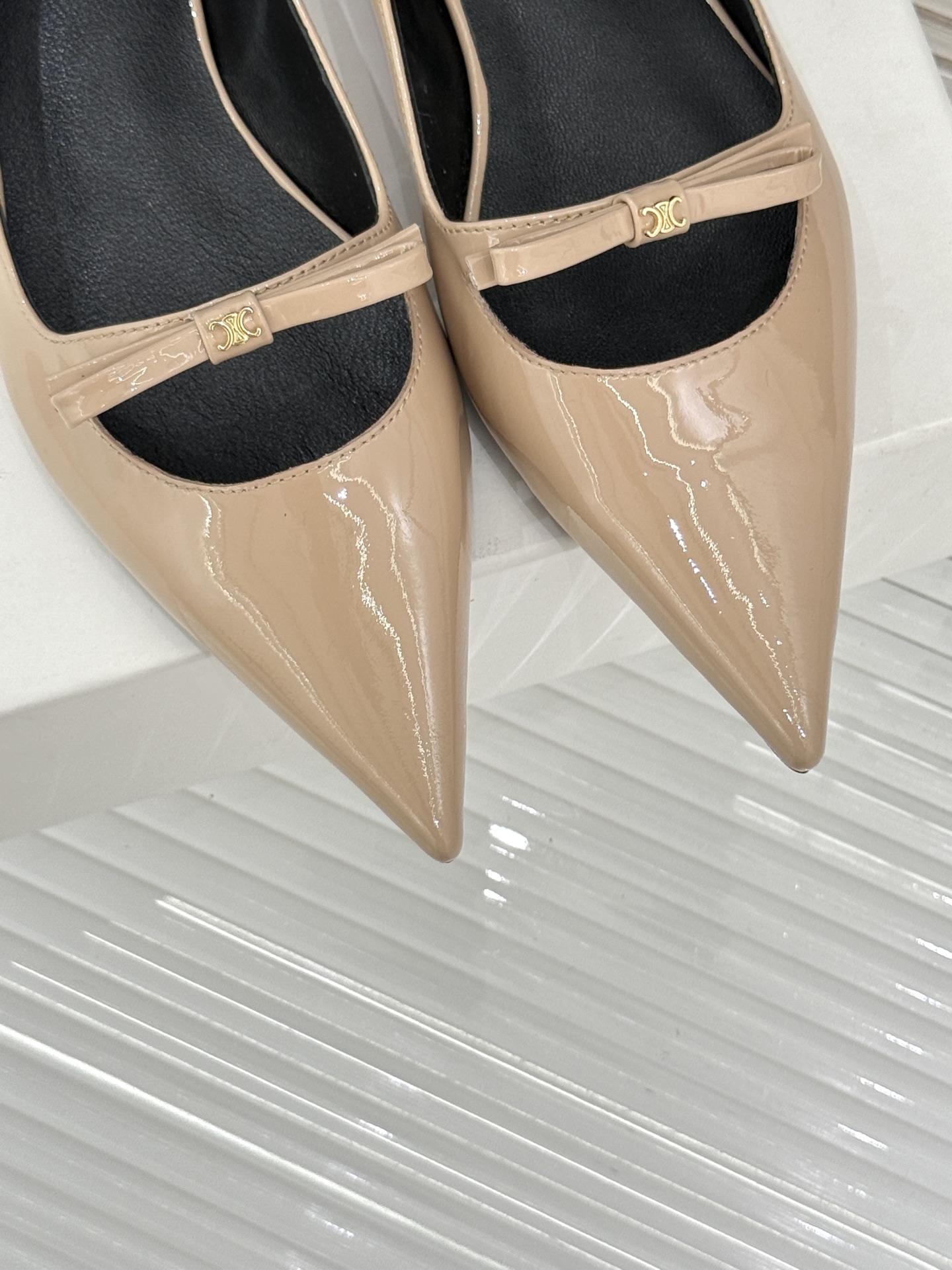Luxury Celin* Sandals: Reborn Series with Premium Materials and Craftsmanship - 图片 7