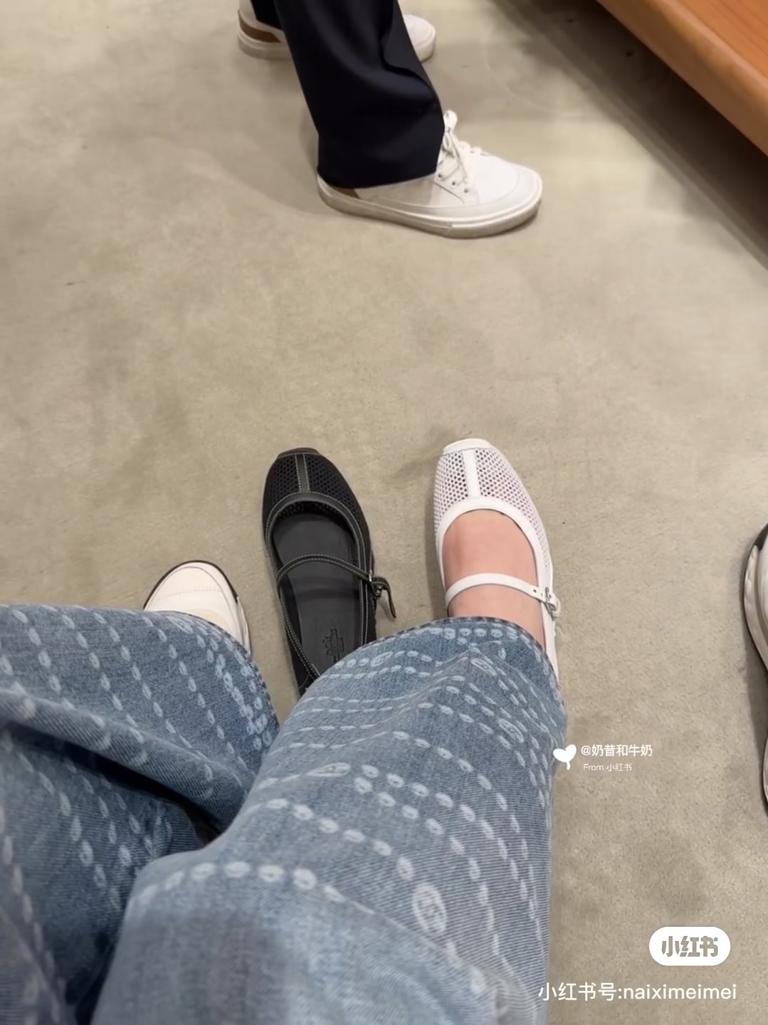 NO:237152,Footwear demonstration picture, ballet shoes19860909上脚示范图,芭蕾舞鞋,Women's Shoes