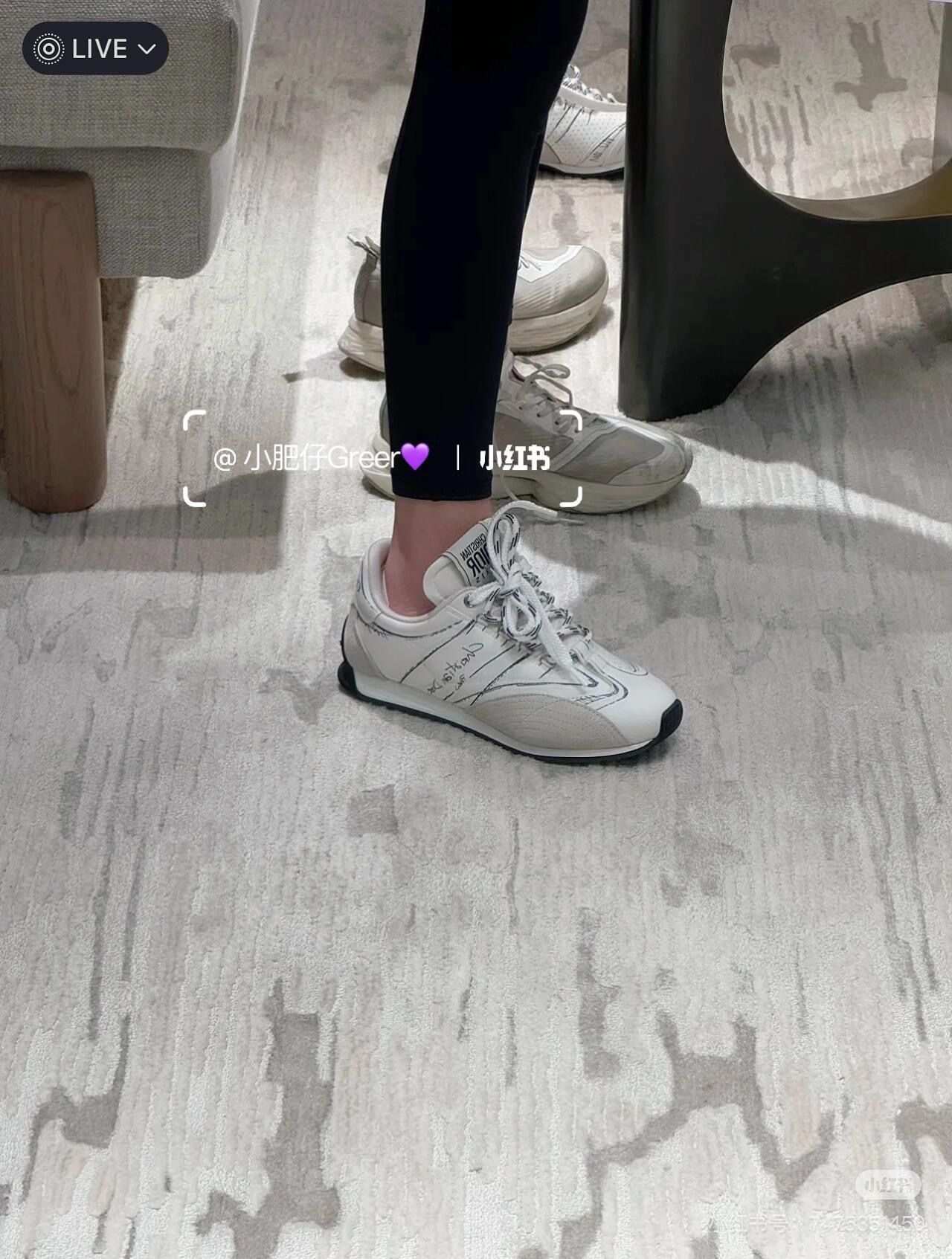 NO:237139,Footwear demonstration picture, casual shoes/sports shoes, sneakers19860909上脚示范图,休闲鞋/运动鞋,sneakers,Women's Shoes