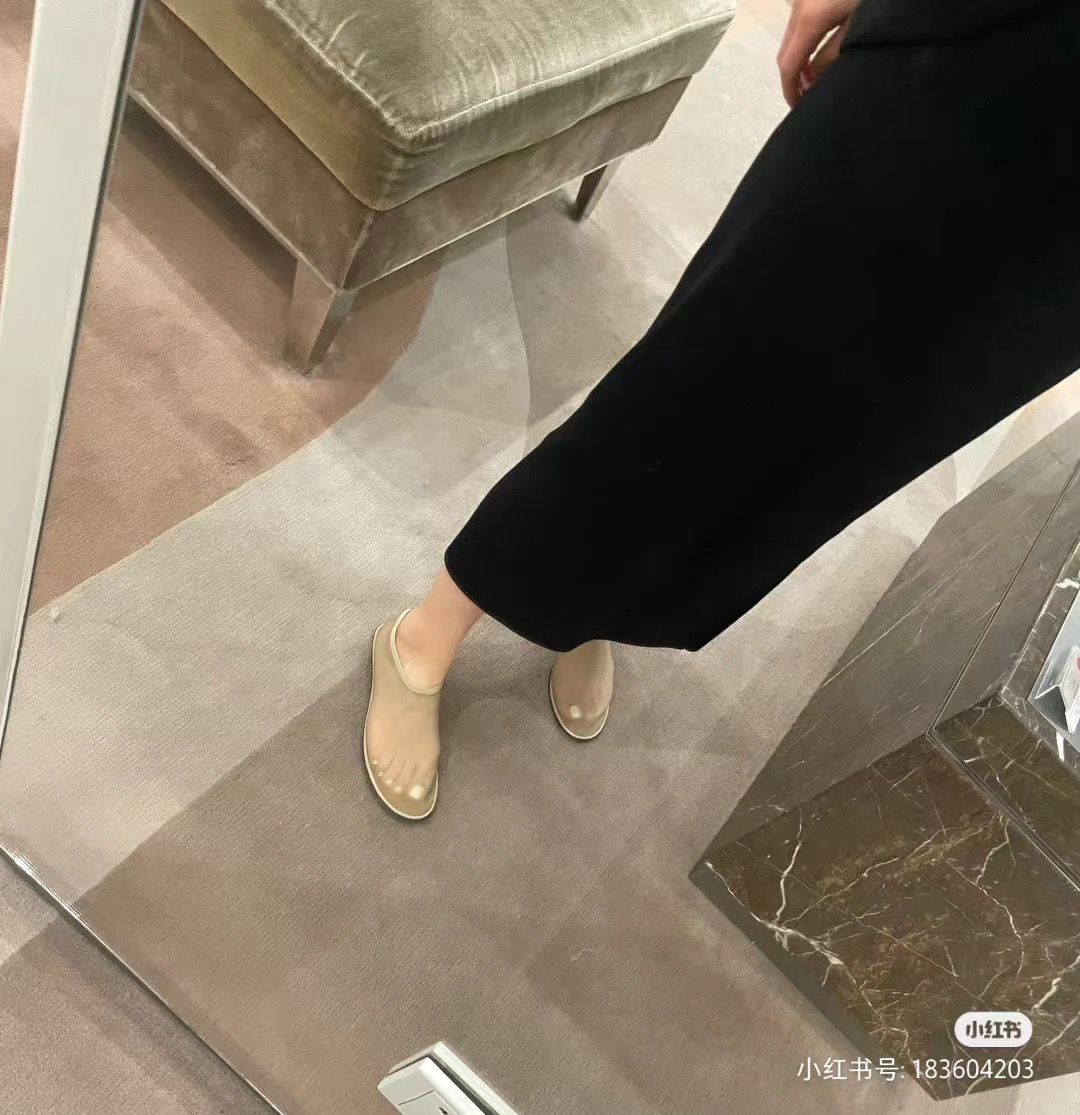 NO:230966,Footwear demonstration picture, ballet shoes19860909上脚示范图,芭蕾舞鞋,Women's Shoes