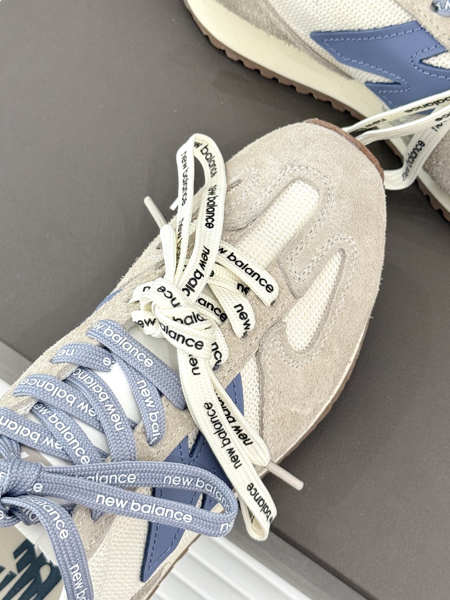 
New balance/纽百伦471 25ss新品 
复古休闲运动鞋
张元英同款 原版独立开模 原鞋开