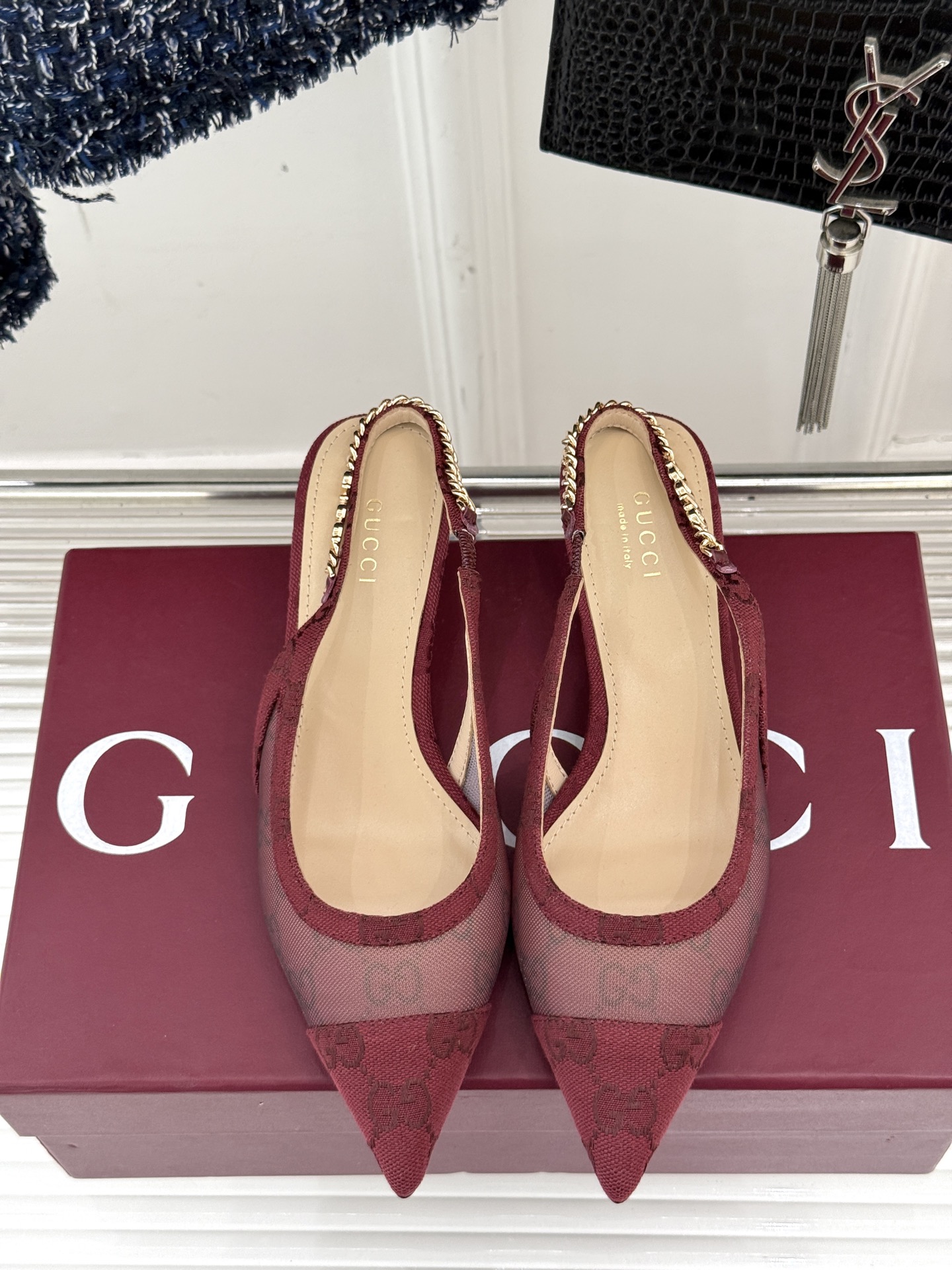 
Gucci 25S 春夏新品金属链条
网纱后空高跟凉鞋
长到心巴儿上了~爱了~爱了！
元气少女 活力满