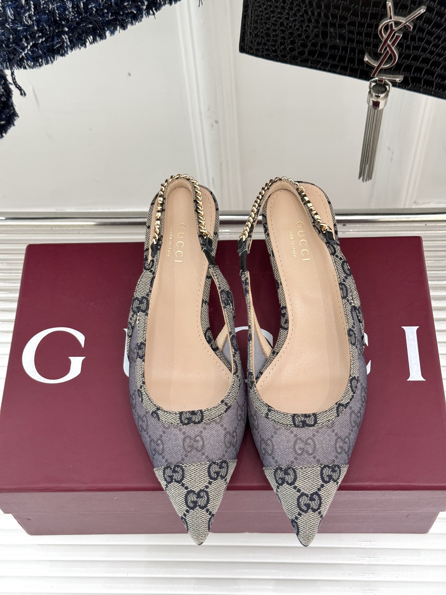 
Gucci 25S 春夏新品金属链条
网纱后空高跟凉鞋
长到心巴儿上了~爱了~爱了！
元气少女 活力满