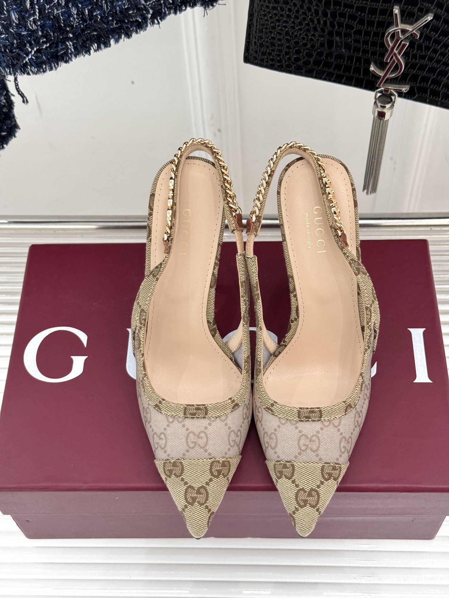 
Gucci 25S 春夏新品金属链条
网纱后空高跟凉鞋
长到心巴儿上了~爱了~爱了！
元气少女 活力满