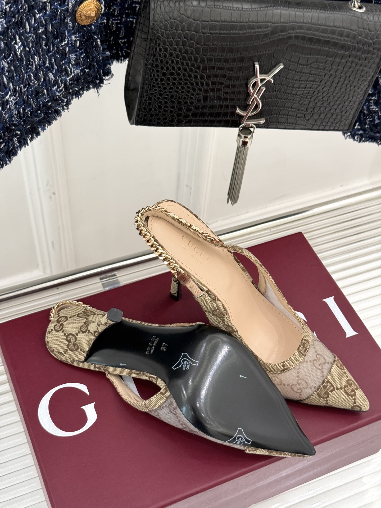 
Gucci 25S 春夏新品金属链条
网纱后空高跟凉鞋
长到心巴儿上了~爱了~爱了！
元气少女 活力满