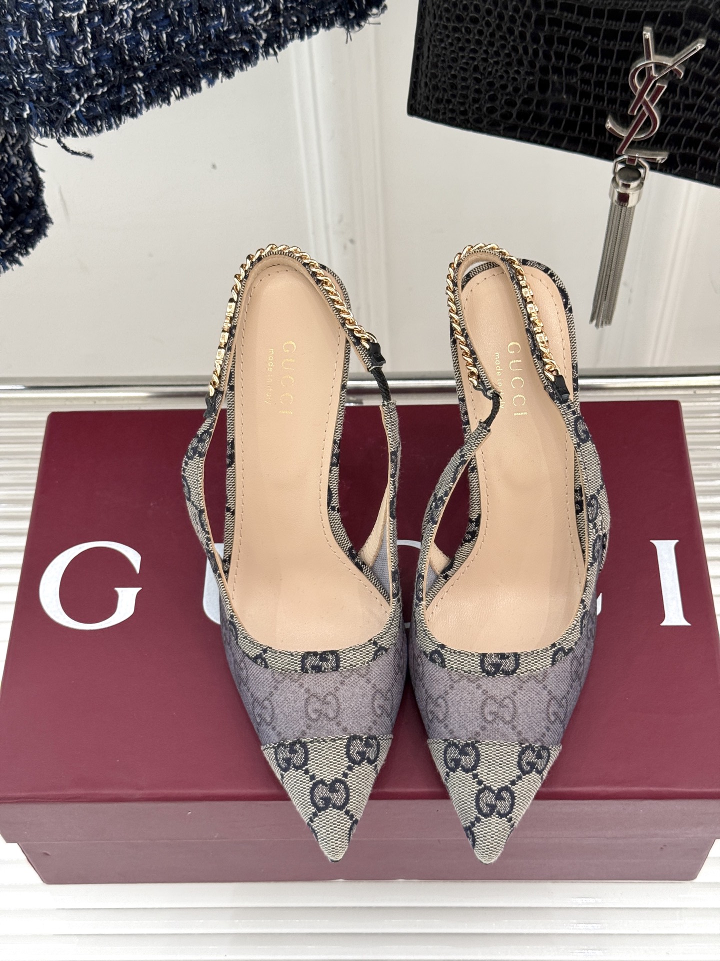 
Gucci 25S 春夏新品金属链条
网纱后空高跟凉鞋
长到心巴儿上了~爱了~爱了！
元气少女 活力满