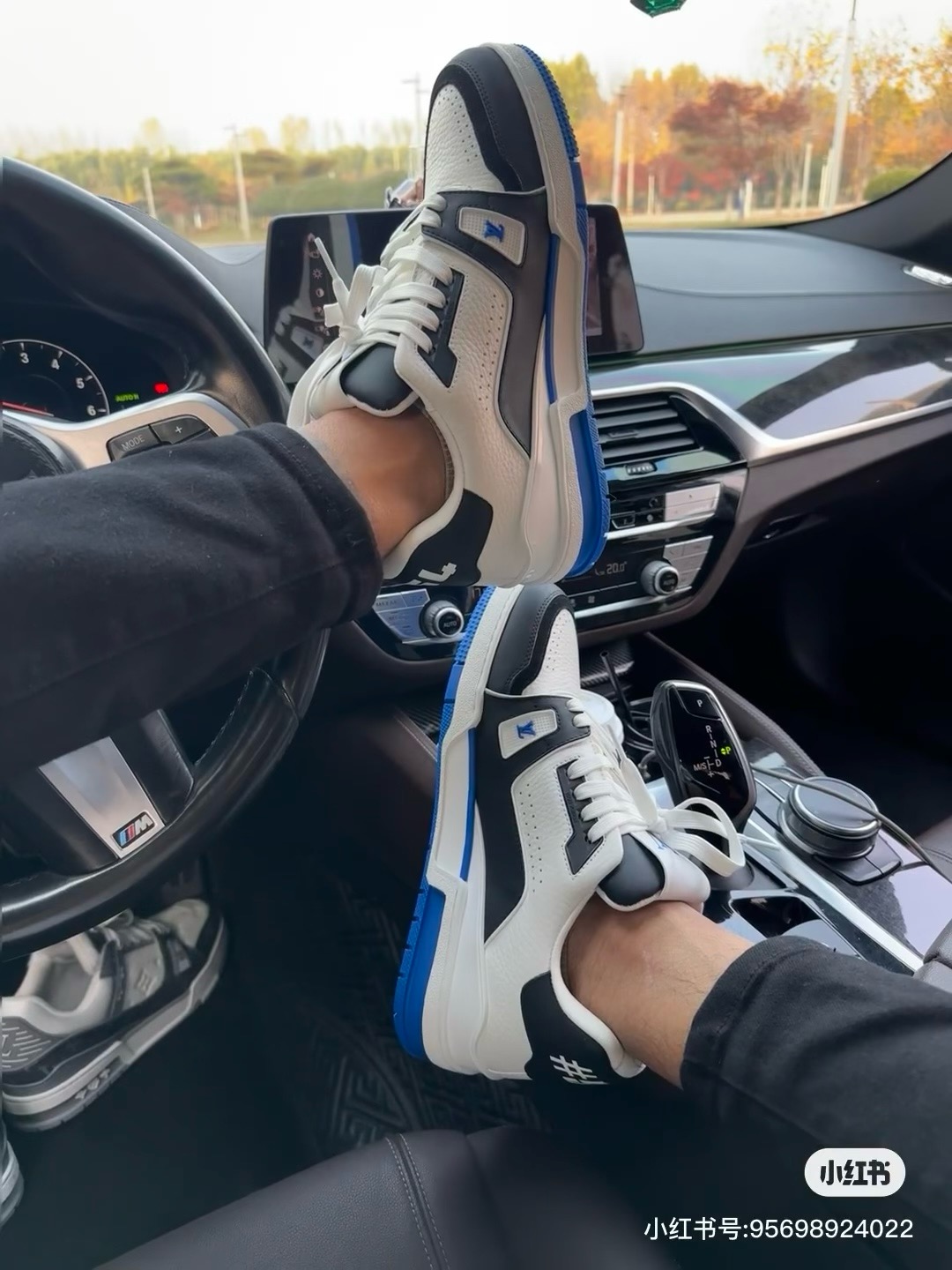 NO:260870,Footwear demonstration picture, casual shoes/sports shoes, sneakers19860909上脚示范图,休闲鞋/运动鞋,sneakers,Women's Shoes