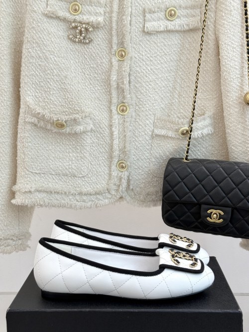 Chanel Classic CC Buckle Quilted Leather Ballet Flats - Elegant & Comfortable 1 Chanel Classic CC Buckle Quilted Leather Ballet Flats - Elegant & Comfortable