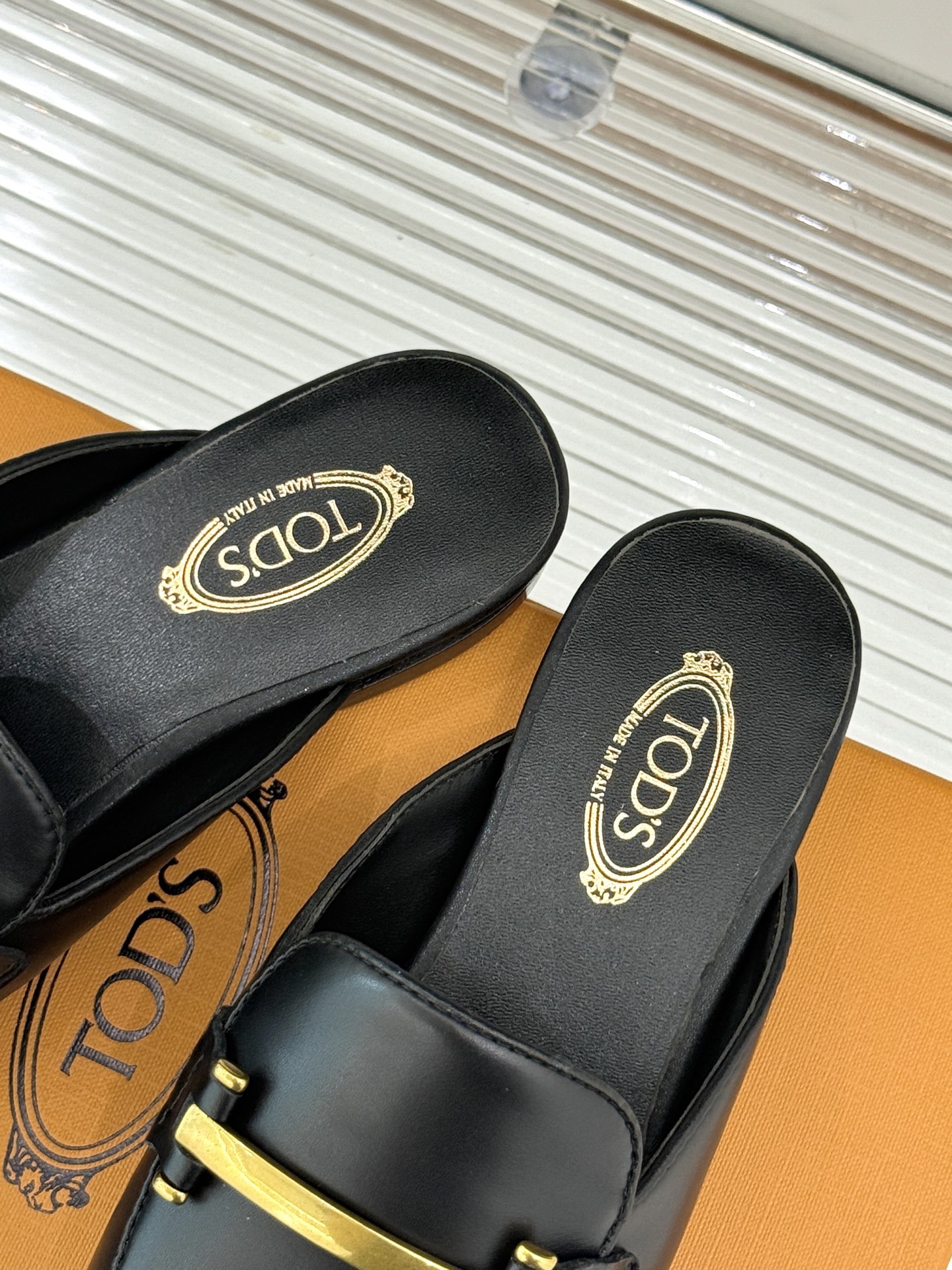 Italian Retro-Loaf Shoes: Calf & Lambskin, $675, Imported Cow Bottom, Sizes 35-39 - 图片 8