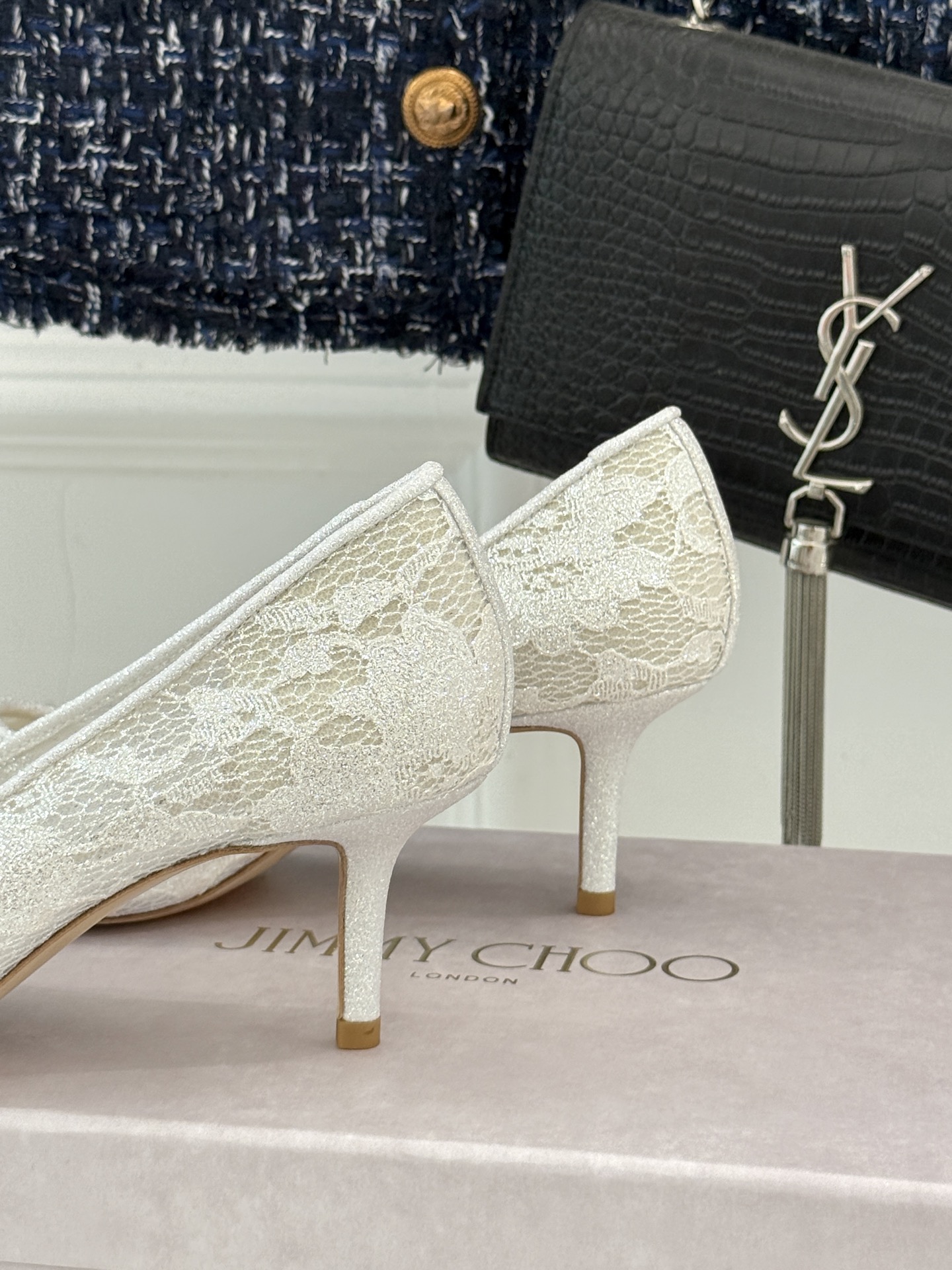 
Jimmy Choo｜吉米周经典春夏爆款蕾丝高跟鞋

________________________