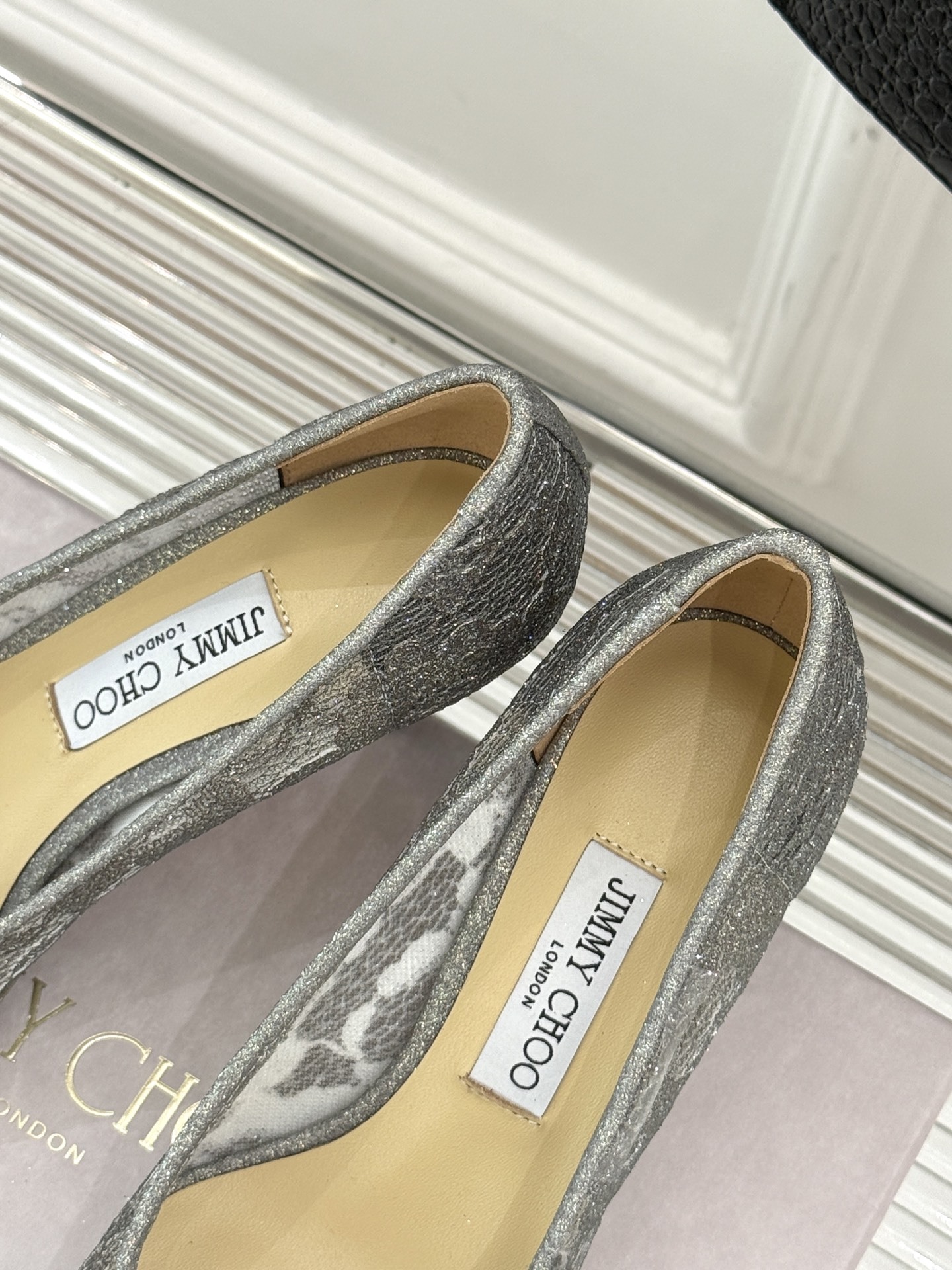 Jimmy Choo|吉米周经典春夏爆款蕾丝高跟鞋
________________________