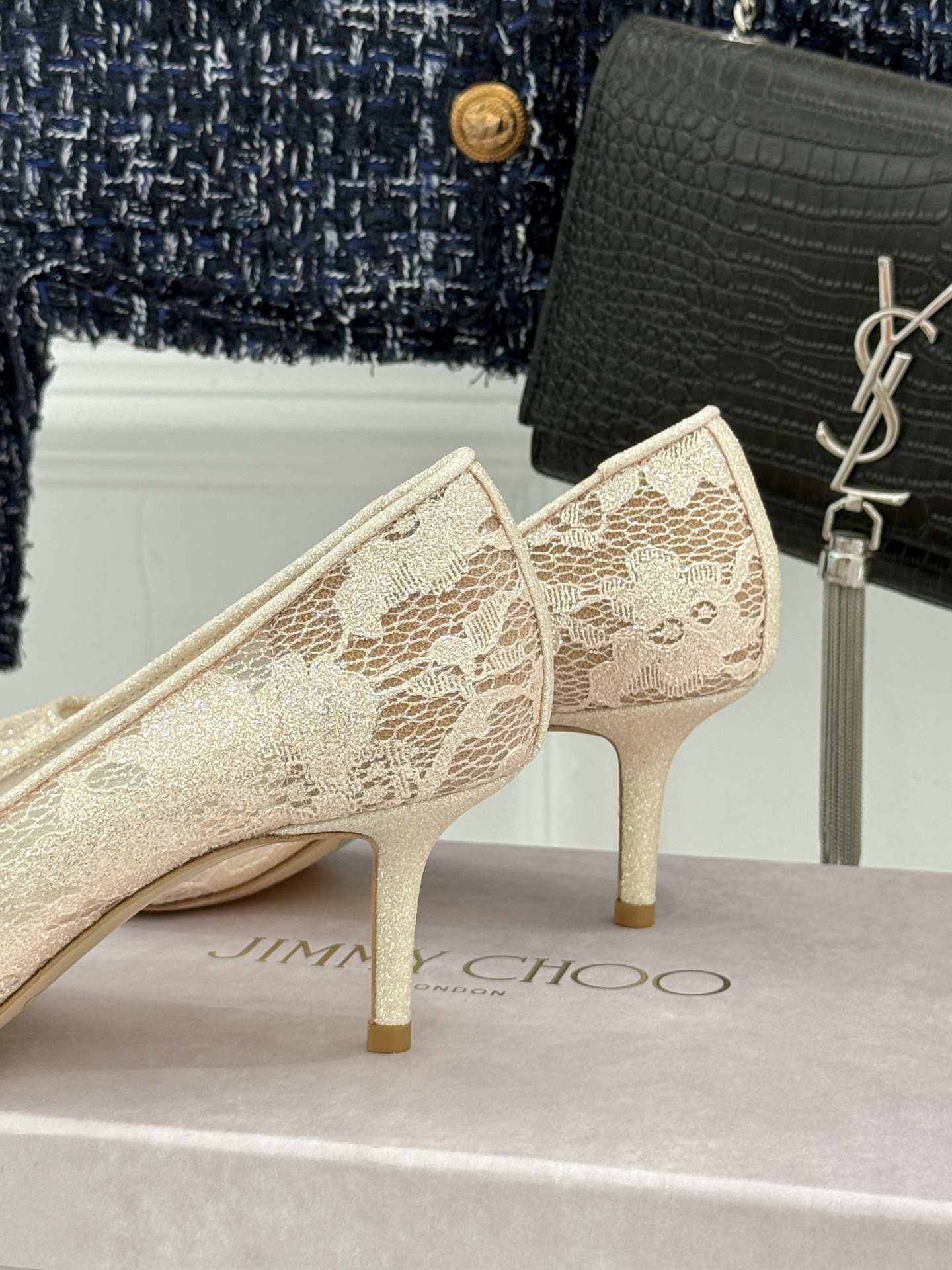 Jimmy Choo|吉米周经典春夏爆款蕾丝高跟鞋
________________________