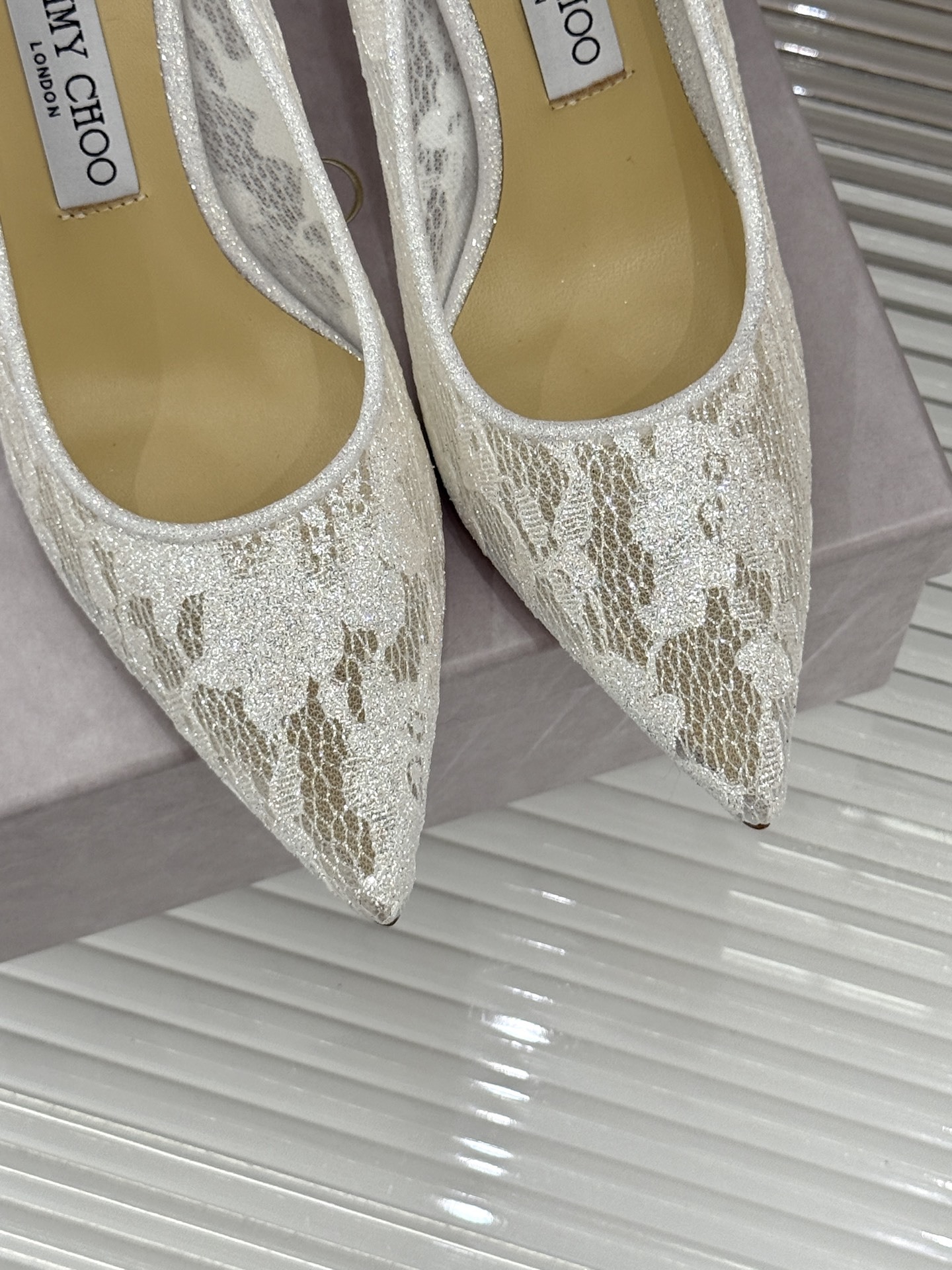 Jimmy Choo|吉米周经典春夏爆款蕾丝高跟鞋
________________________