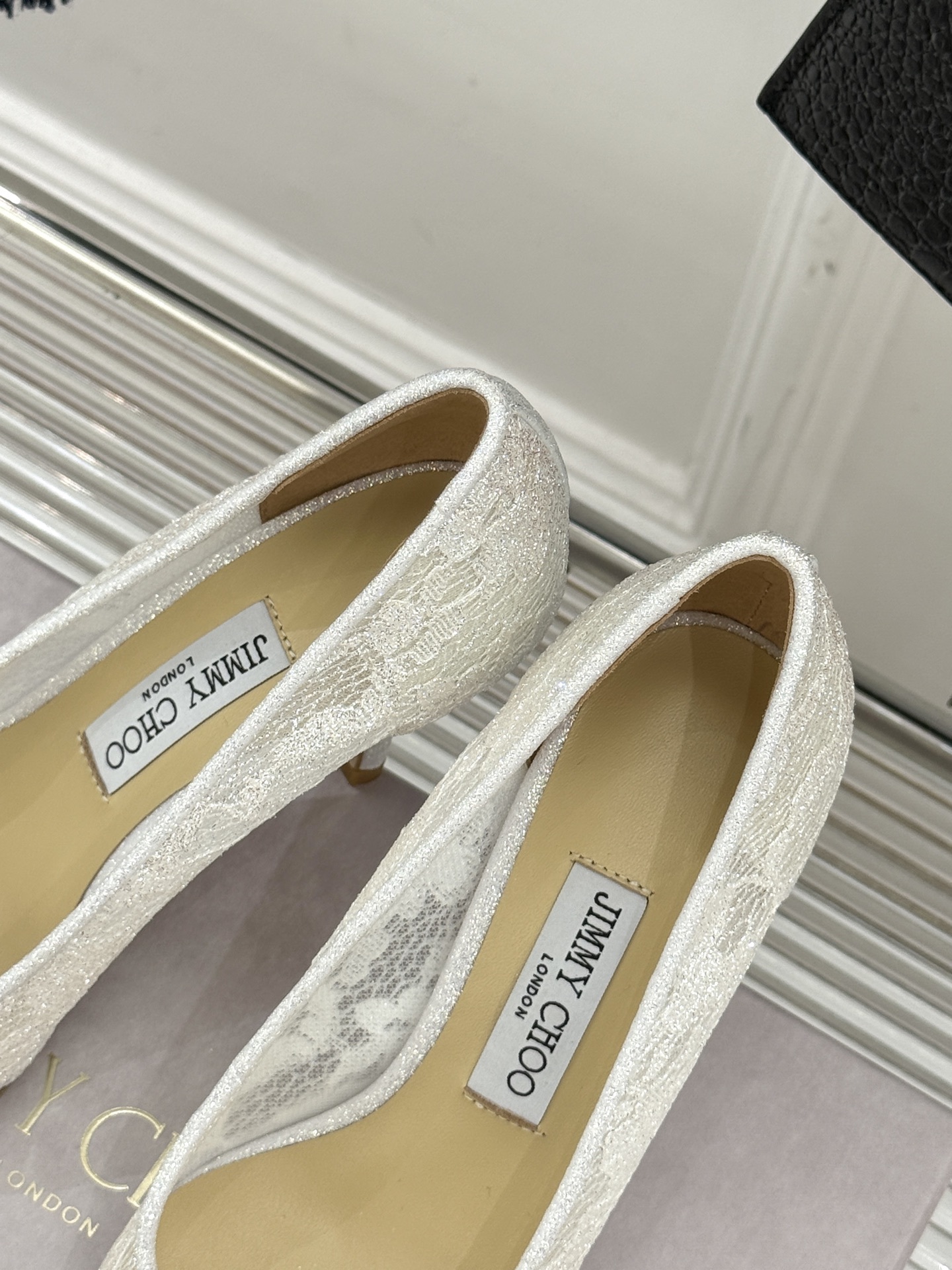 Jimmy Choo|吉米周经典春夏爆款蕾丝高跟鞋
________________________