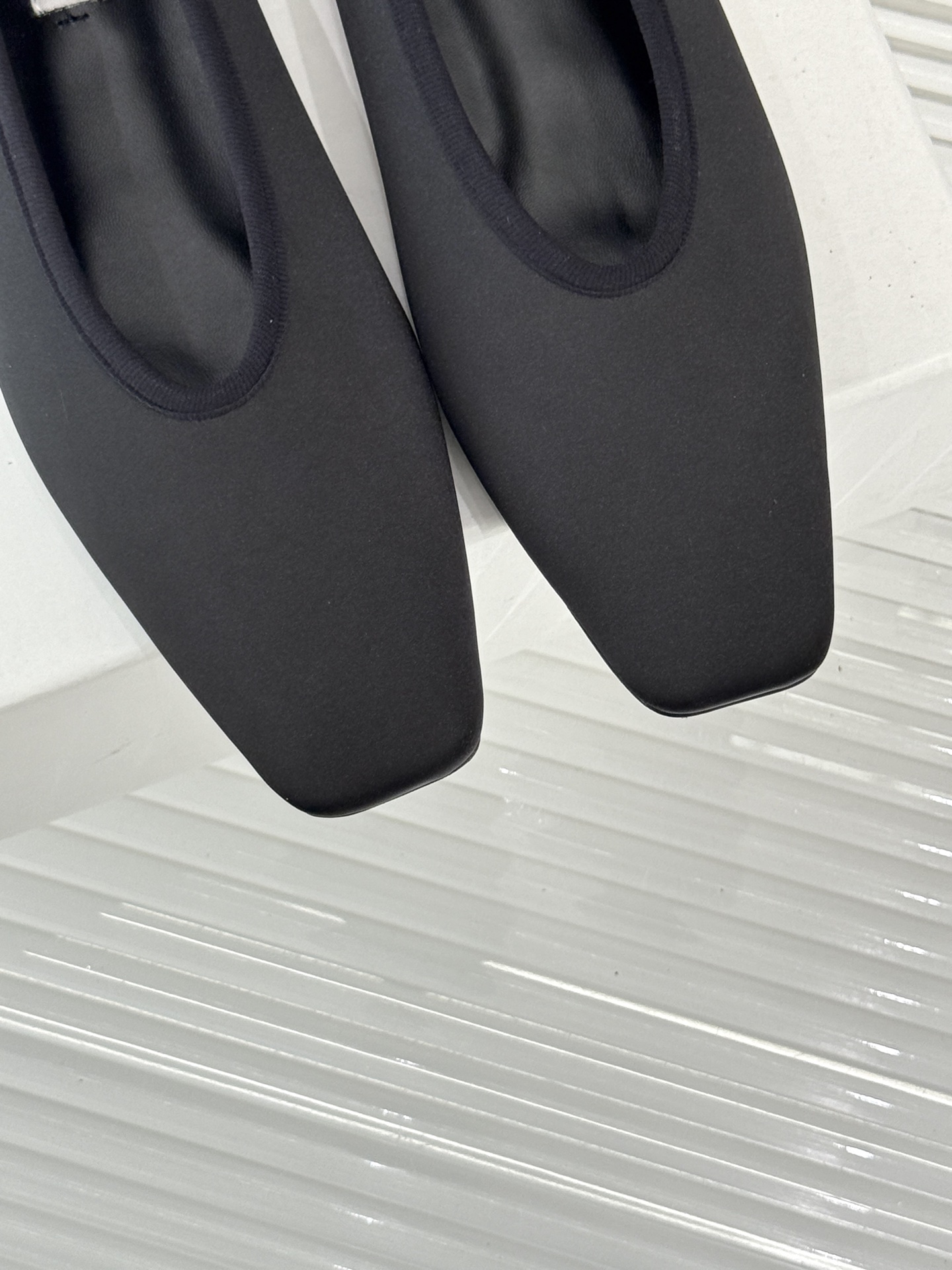 Stylish Toteme 25ss Spring/Summer Shoes: Premium Materials, Advanced Design, Customizable Sizes - 图片 7