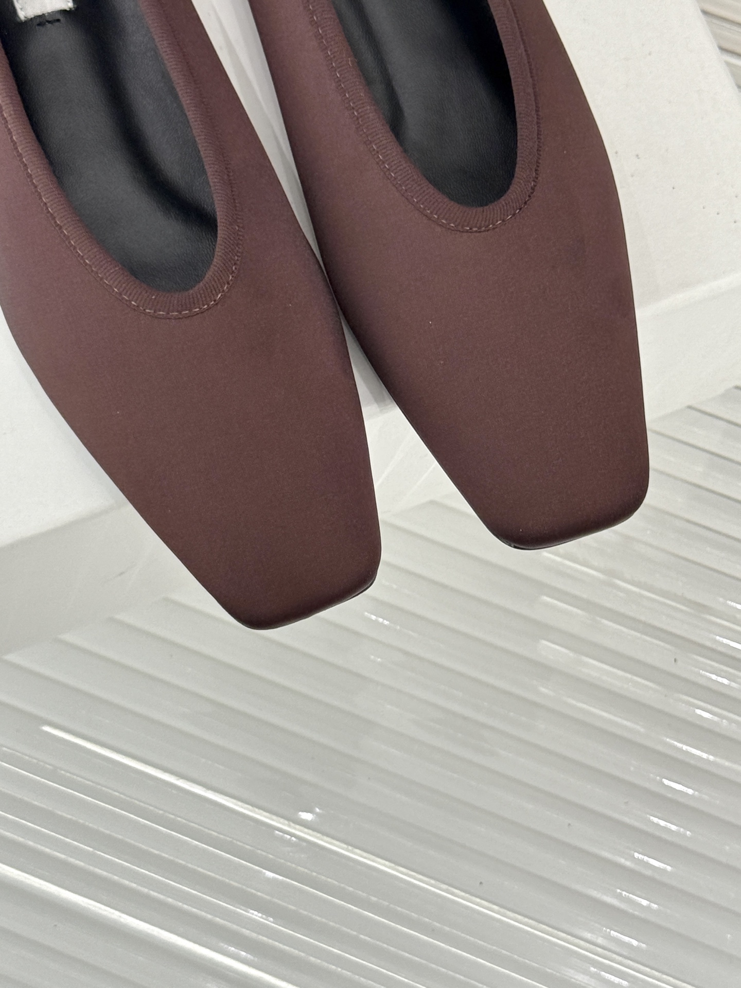 Stylish Toteme 25ss Shoes: Premium Materials, Advanced Design, Customizable Sizes - 图片 7