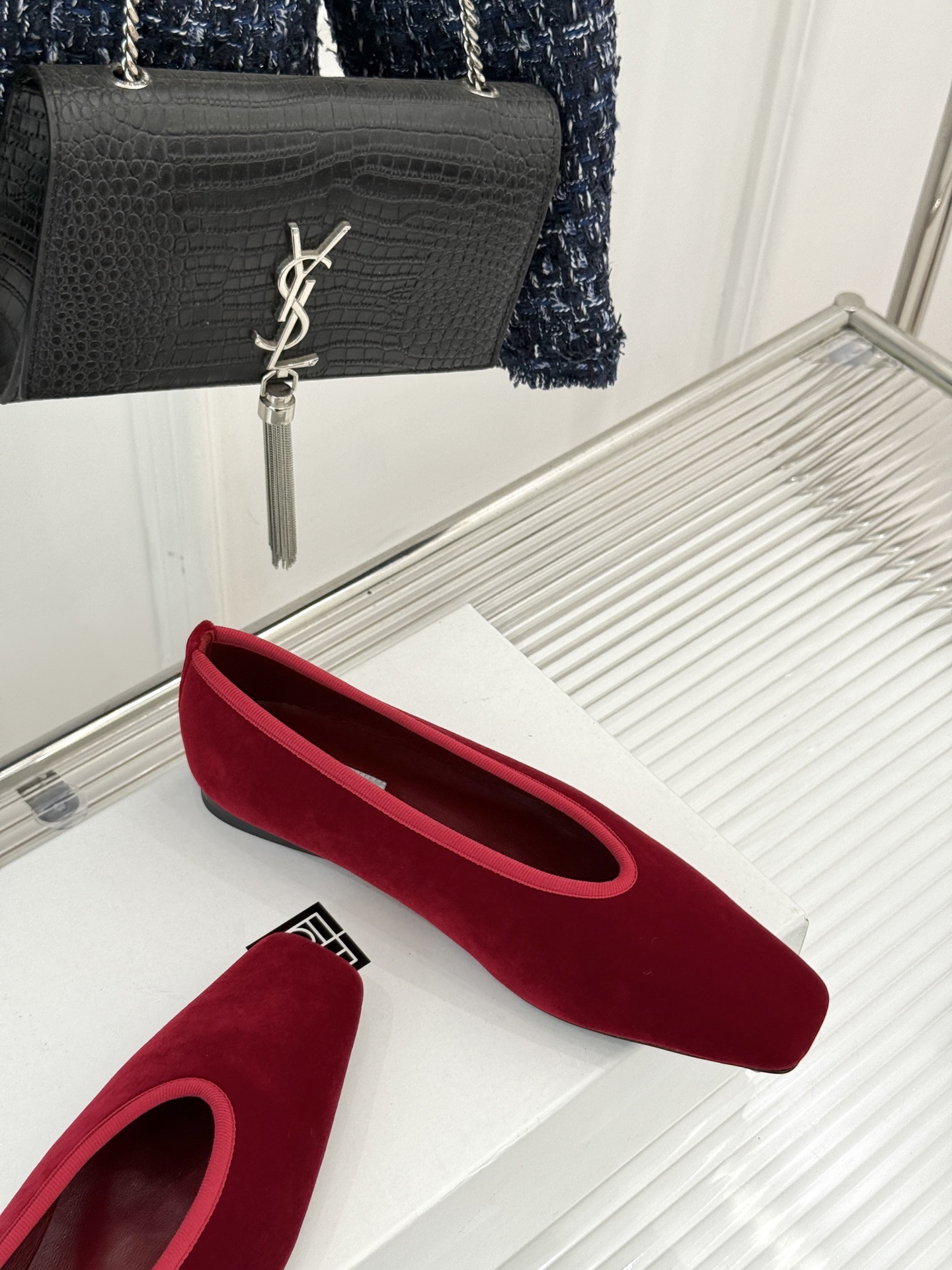 Stylish Retrospect Sole Shoes: Toteme 25ss New Collection Summary - 图片 5