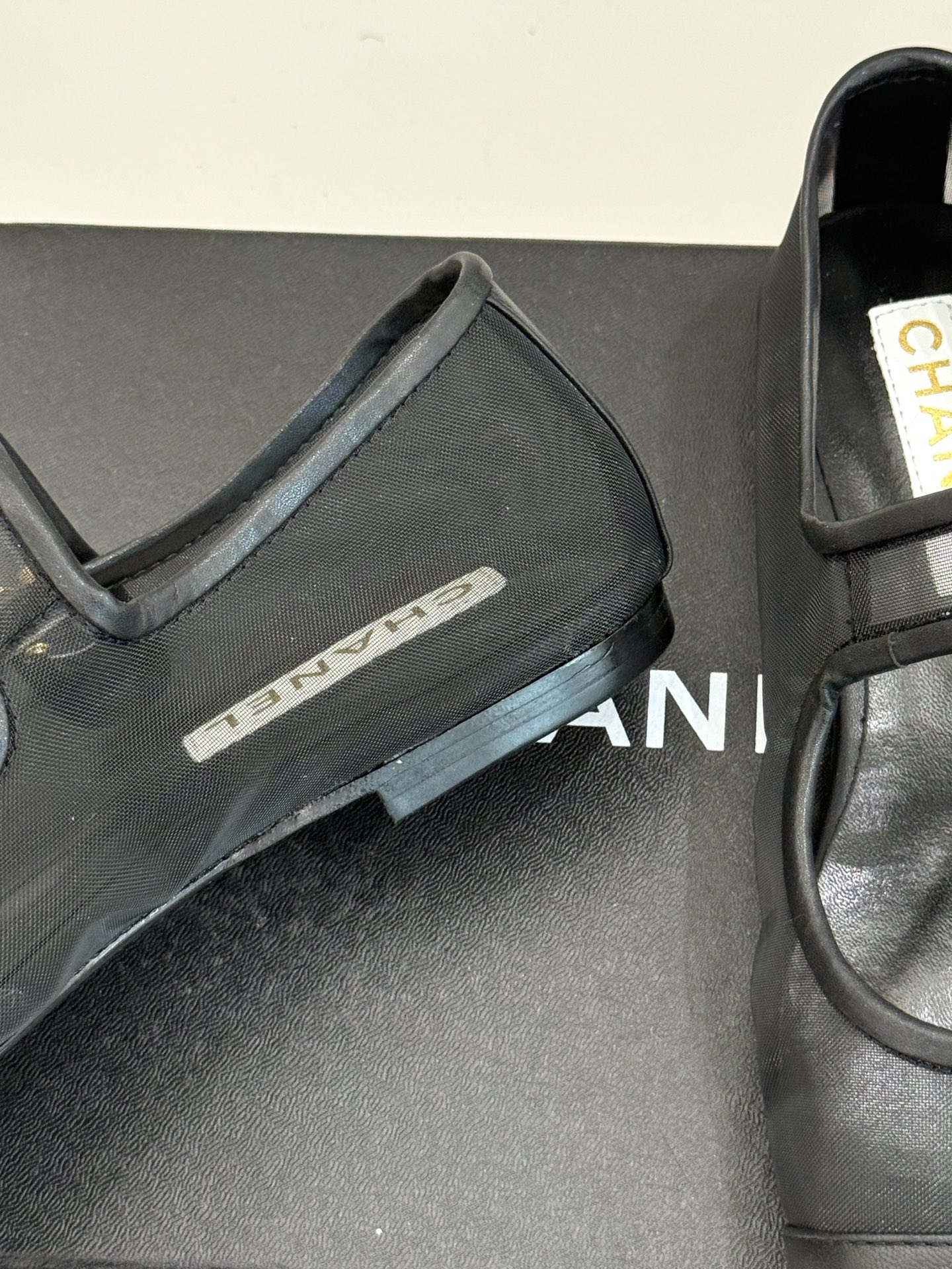 CHANE*｜小香经典春夏新品
网纱玛丽珍鞋
这一季的春款真的太爱了！
网面若隐若现 性感又不失甜美~ 