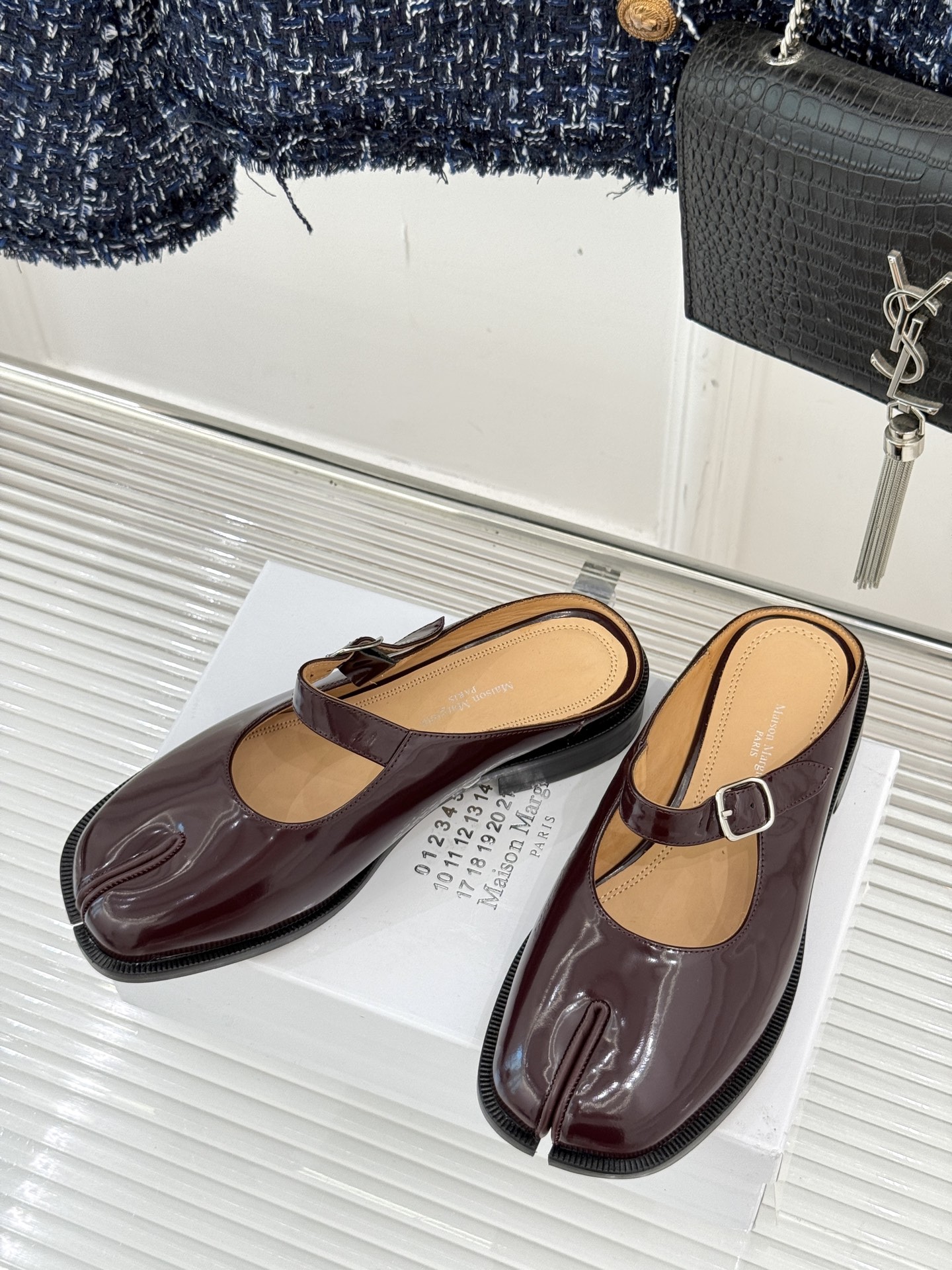 “Mary Jane Shoes by Maison Margiela: Comfortable and Stylish Tabi Toe Design for Men and Women”