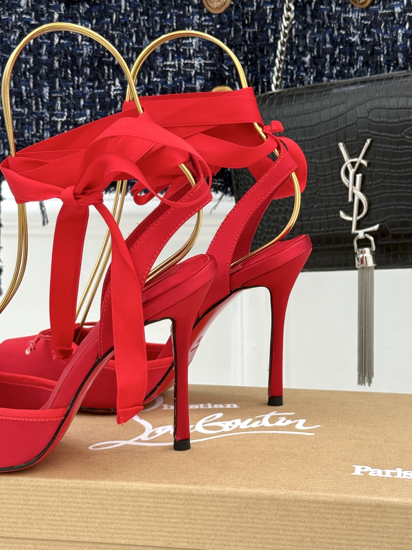 ChristinLouboutin/CL25WF新品猪鼻子蝴蝶结高跟凉鞋在时尚的舞台上CL始终是璀璨的明